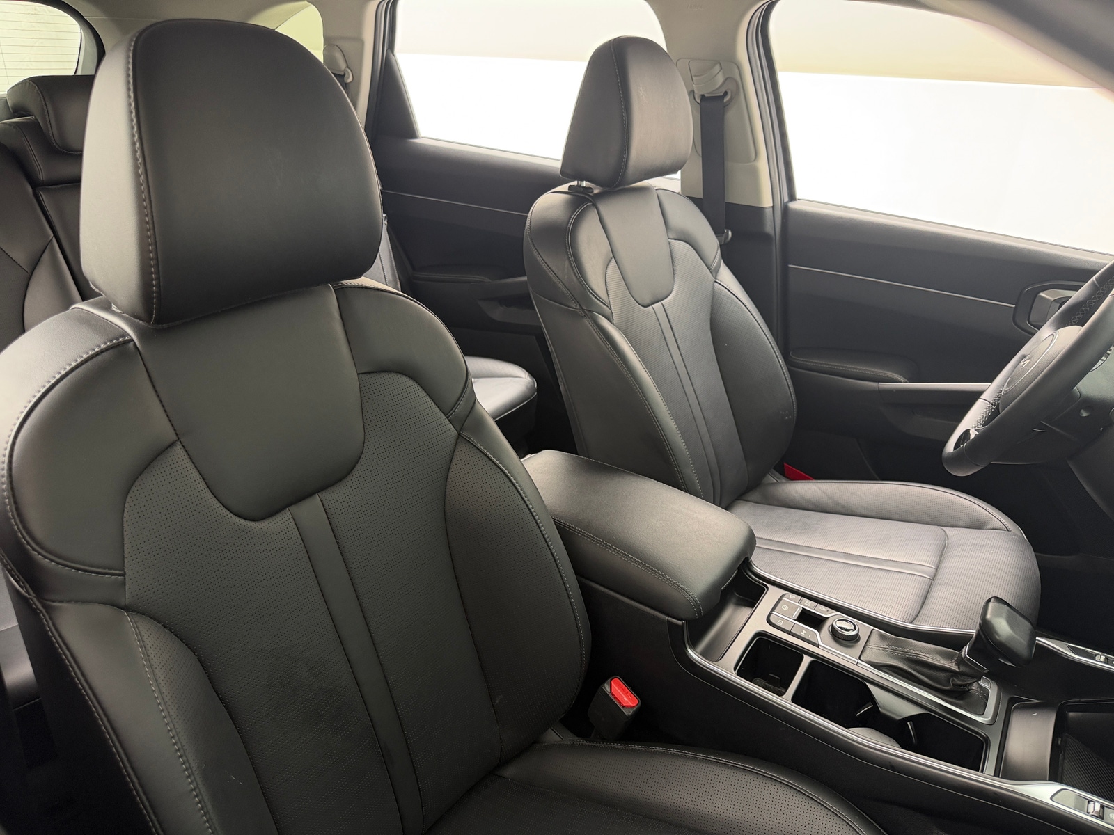 Thumbnail: 2025 Kia Sorento - 2