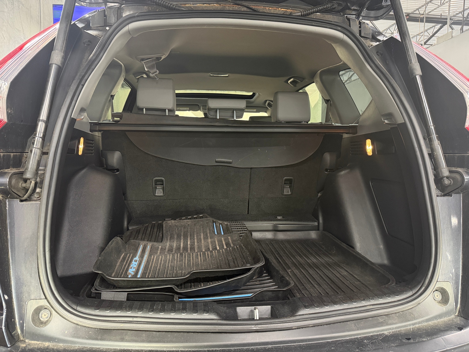 Thumbnail: 2017 Honda CR-V - 6