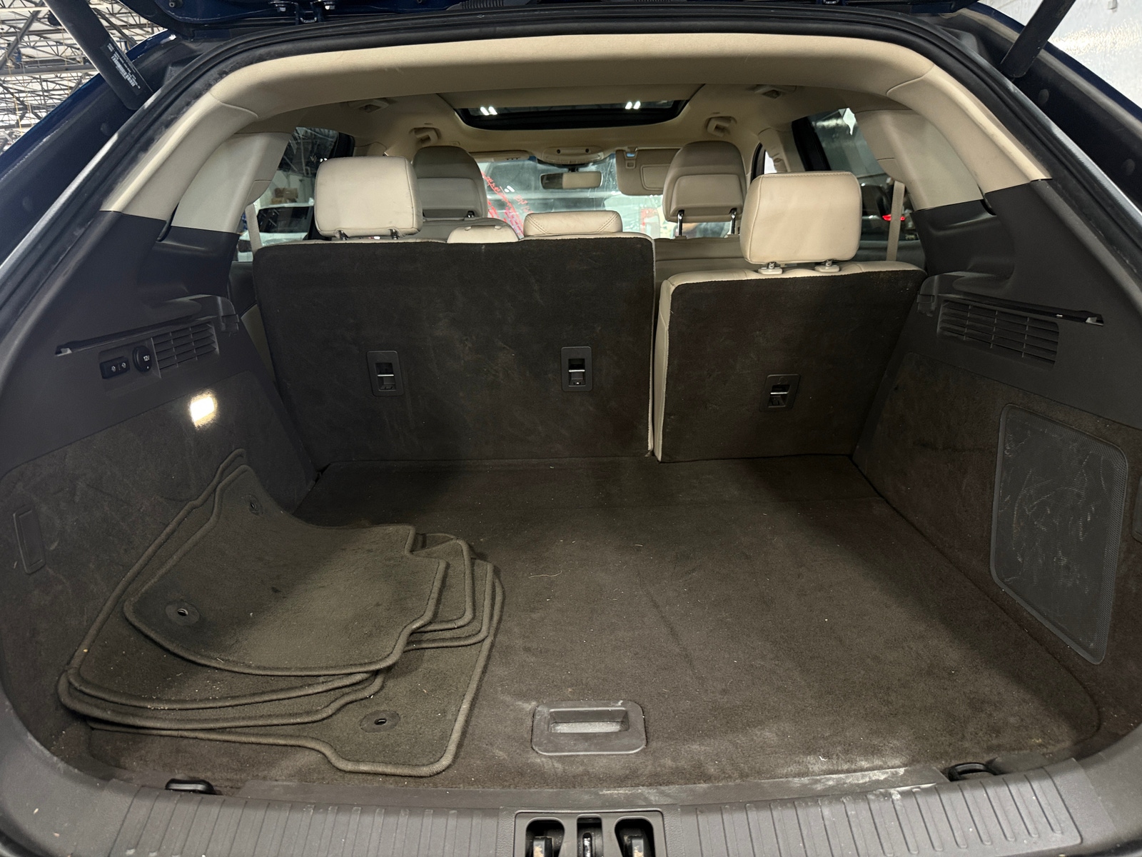 Thumbnail: 2019 Lincoln Nautilus - 6