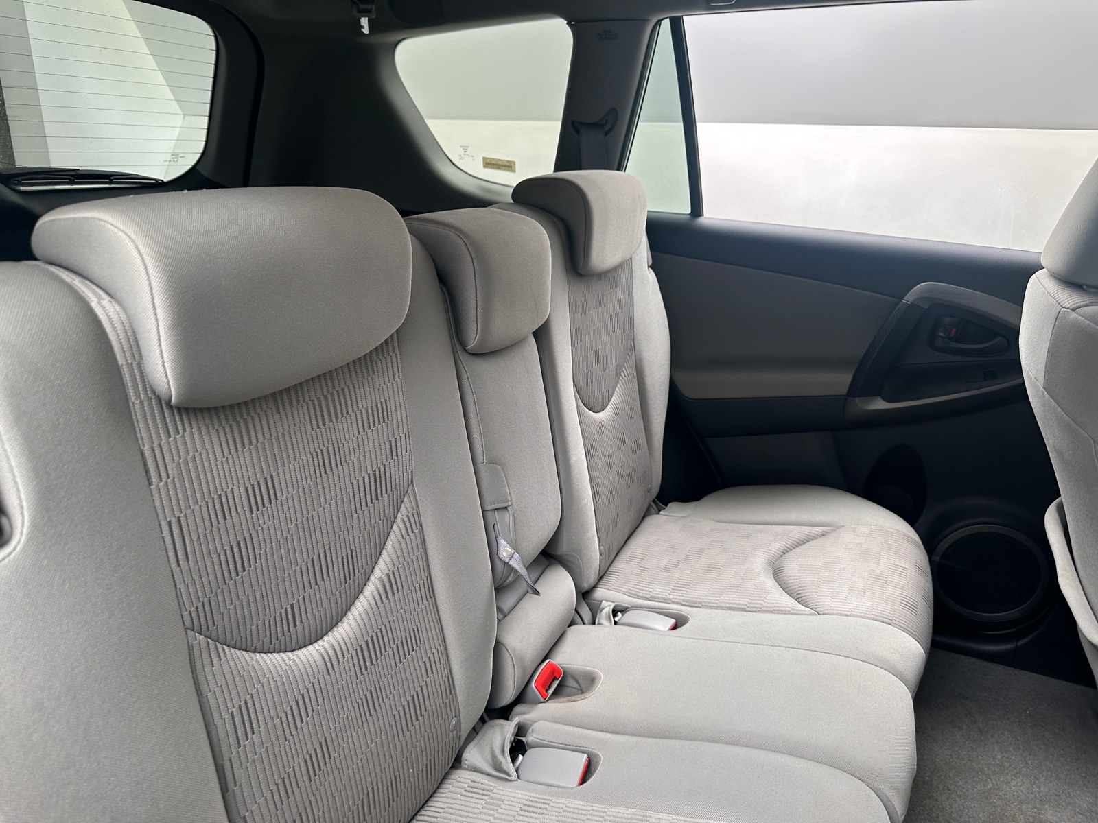 Thumbnail: 2011 Toyota RAV4 - 6