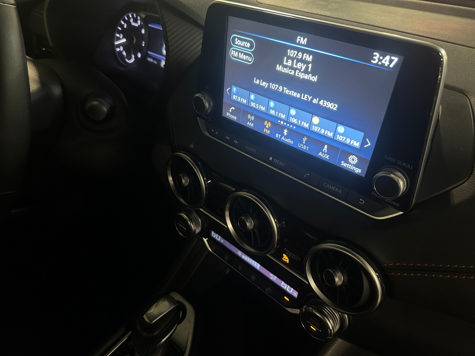 Thumbnail: 2023 Nissan Sentra - 4