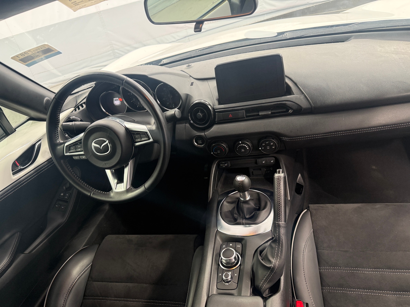 Thumbnail: 2020 Mazda MX-5 Miata - 3