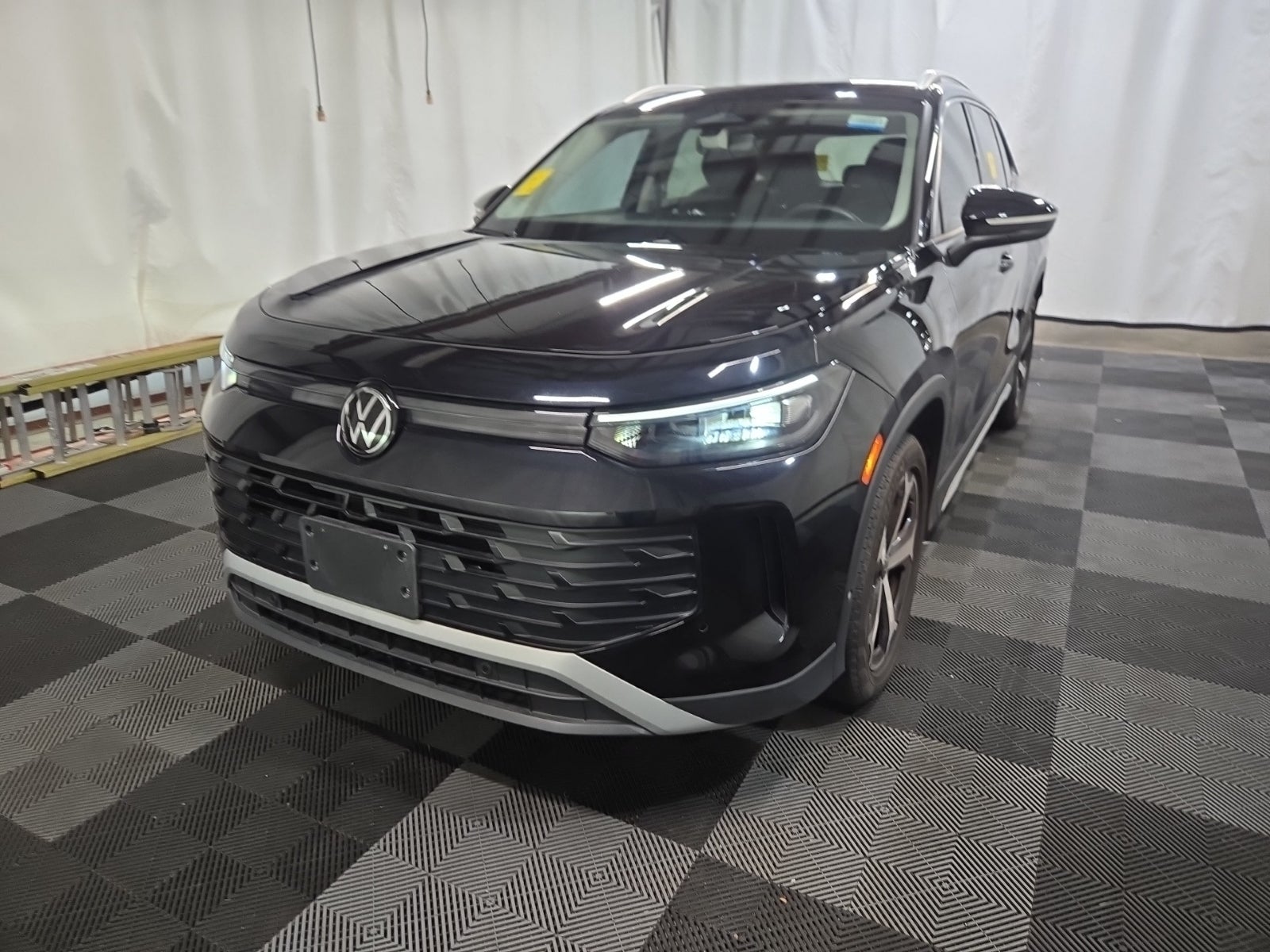 2025 Volkswagen Tiguan SE