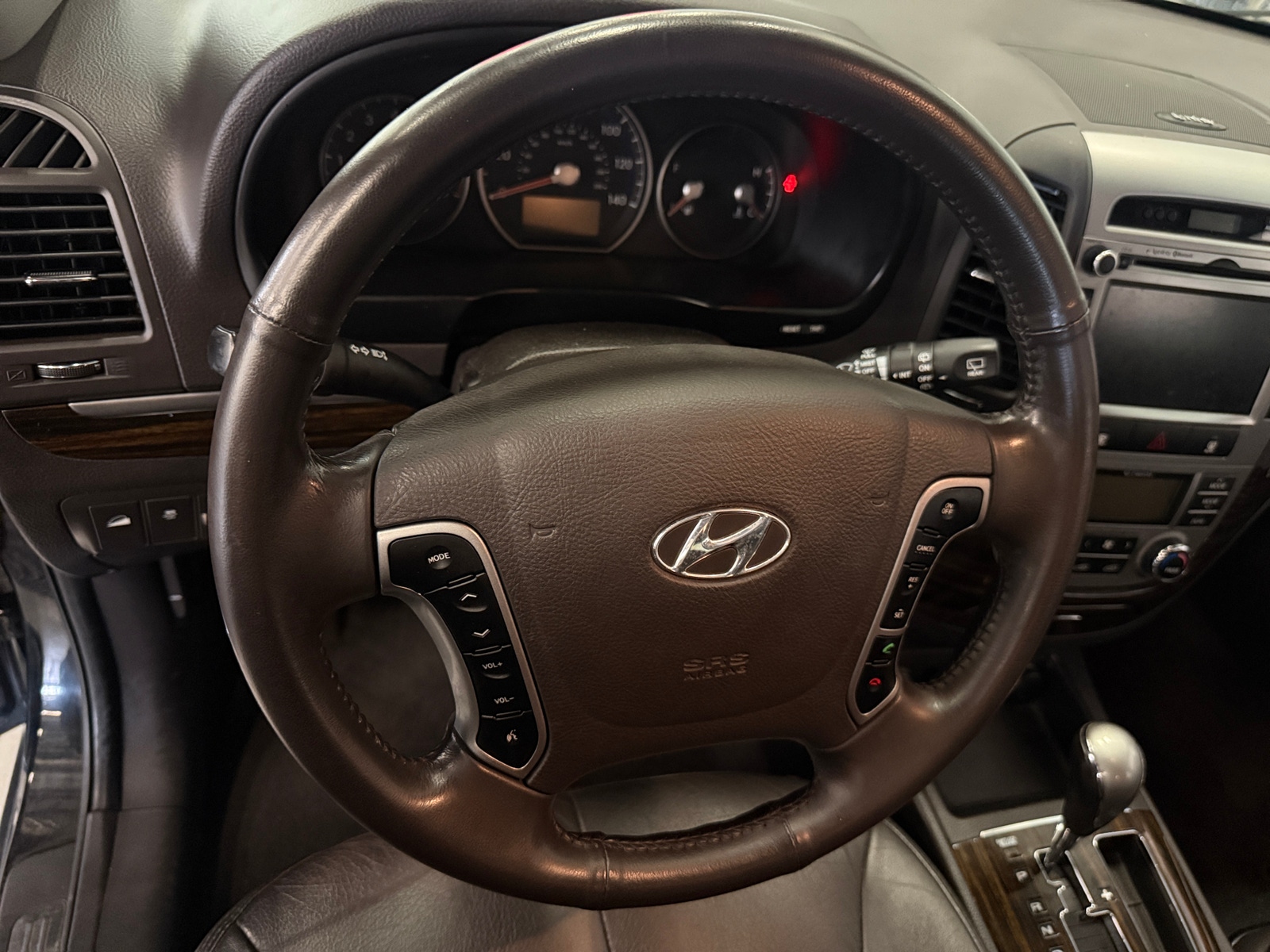 Thumbnail: 2012 Hyundai Santa Fe - 4