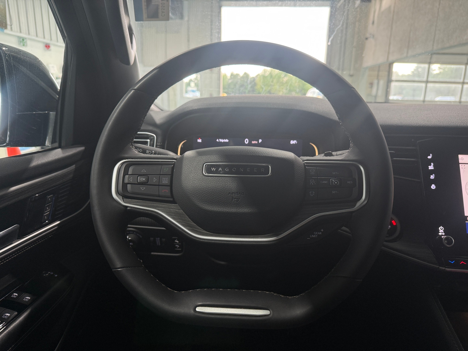 Thumbnail: 2024 Jeep Wagoneer - 4