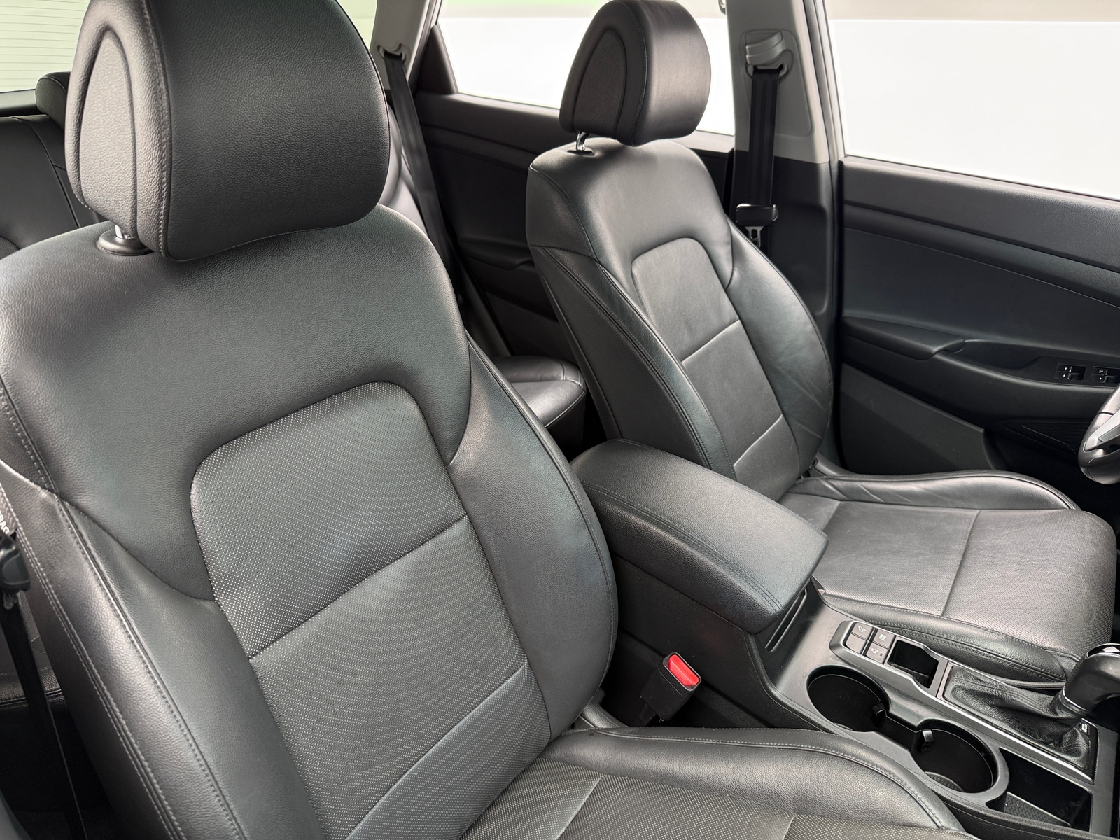 Thumbnail: 2016 Hyundai Tucson - 2