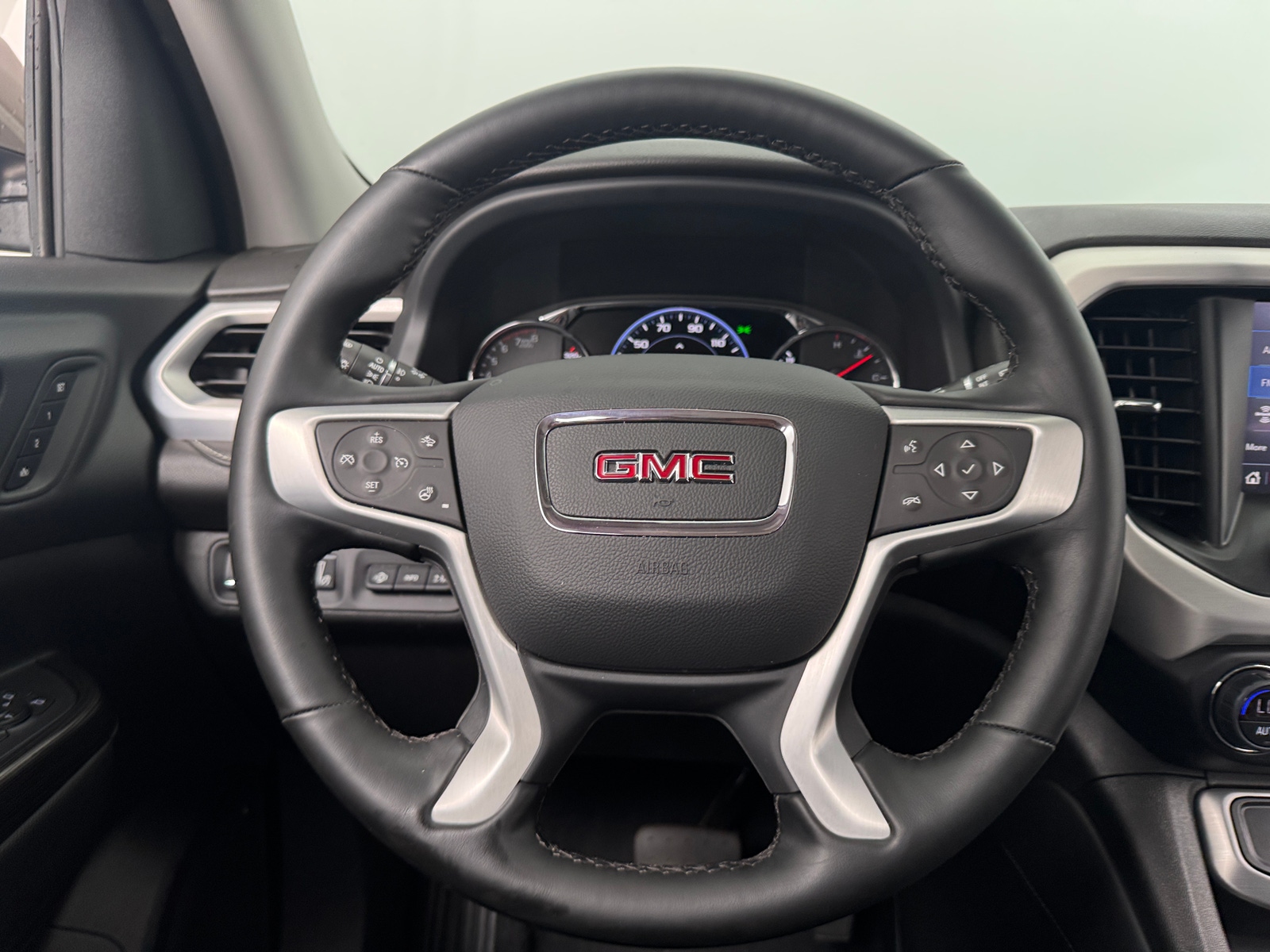 Thumbnail: 2023 GMC Acadia - 4
