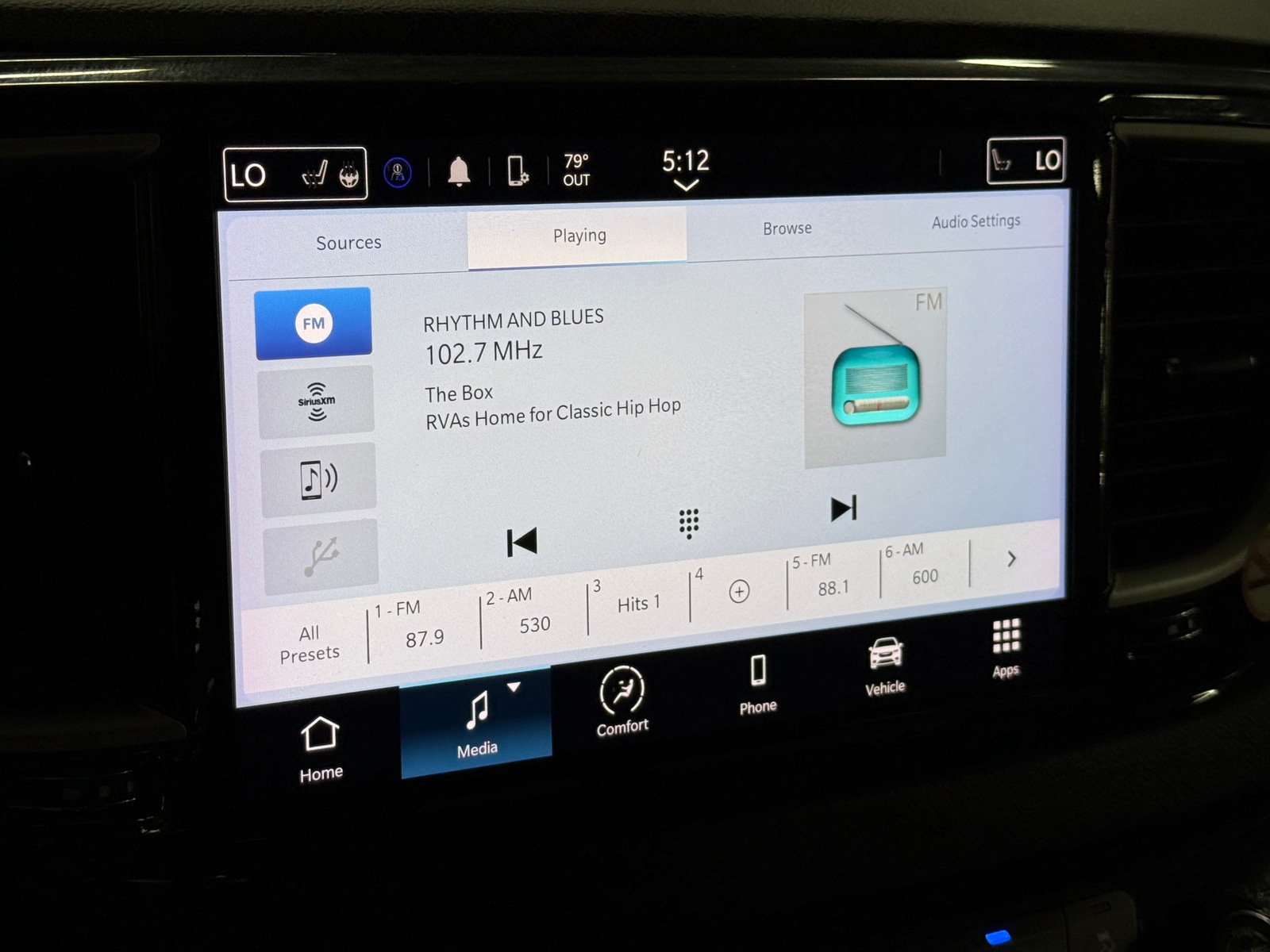 Thumbnail: 2024 Chrysler Pacifica - 3