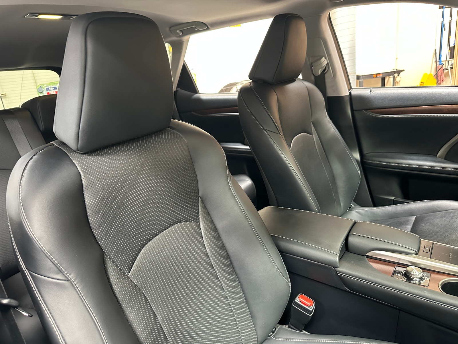 Thumbnail: 2020 Lexus RX - 2