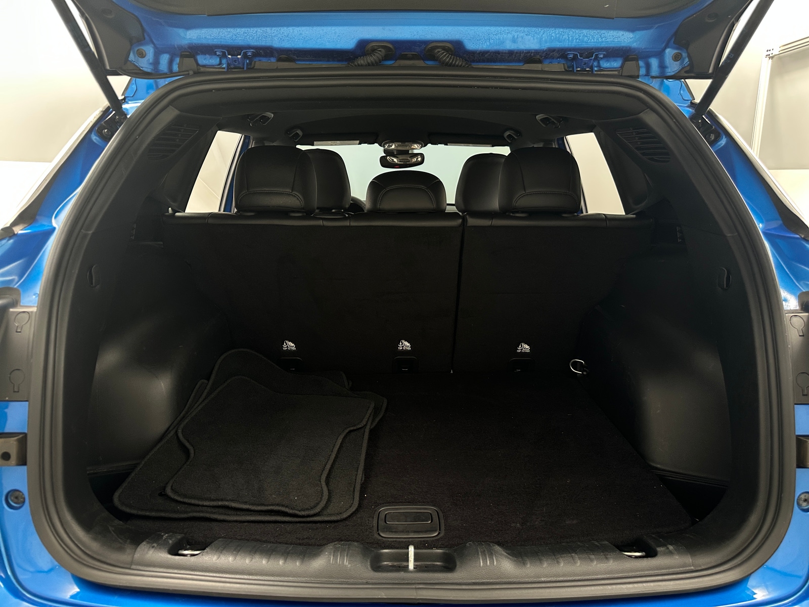 Thumbnail: 2024 Jeep Compass - 6