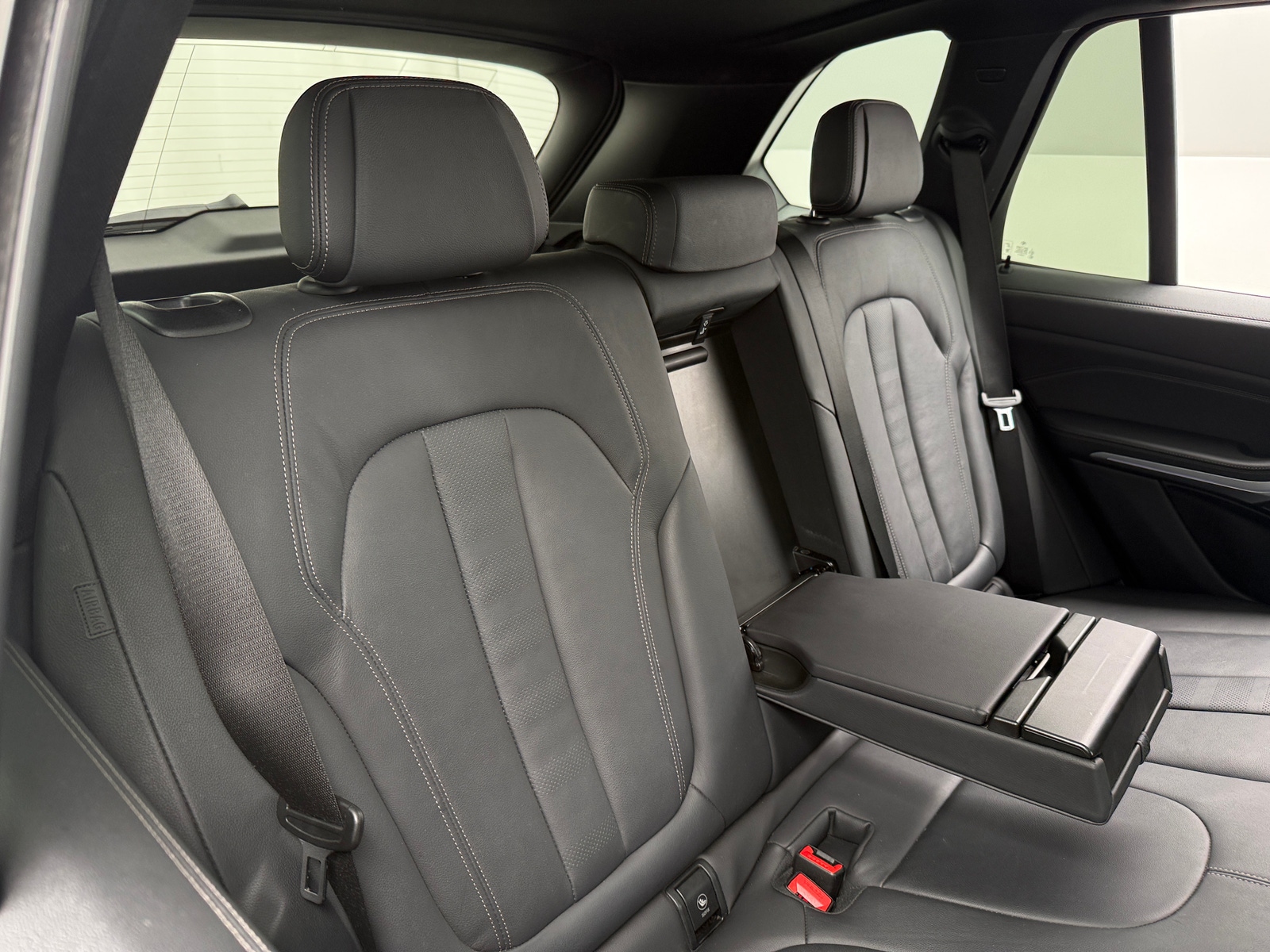 Thumbnail: 2021 BMW X5 - 5
