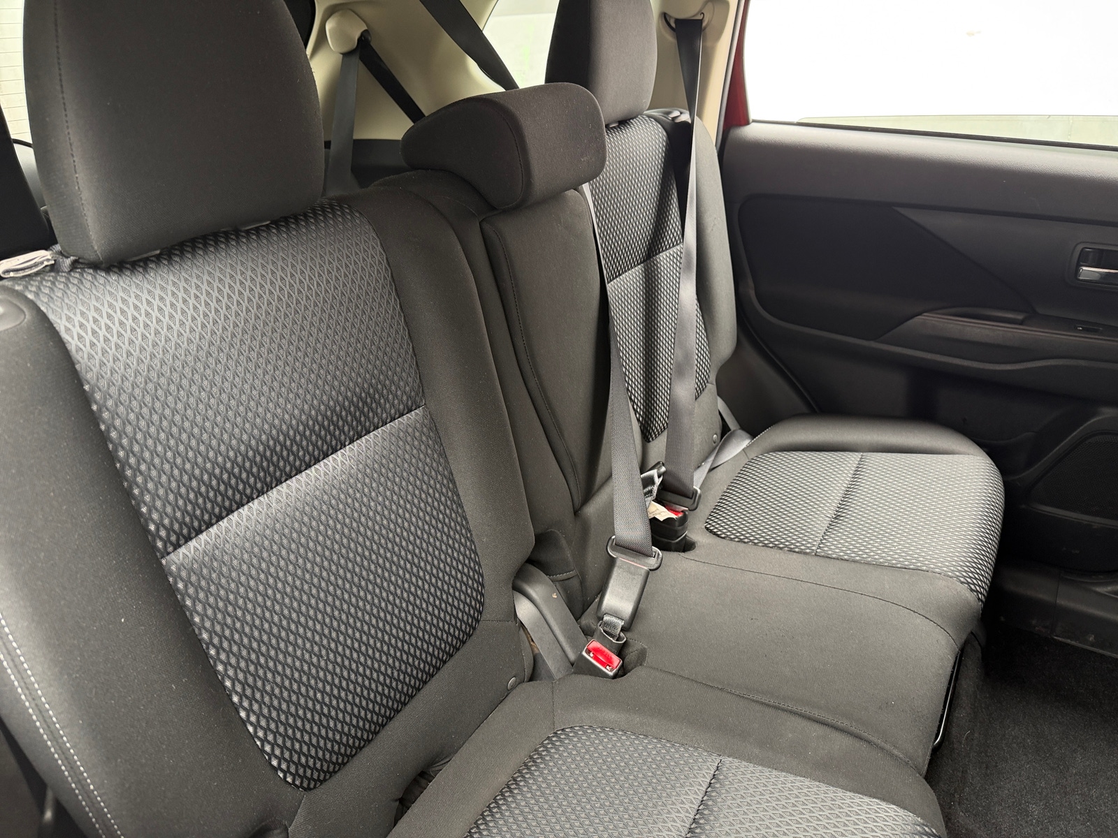 Thumbnail: 2018 Mitsubishi Outlander - 6