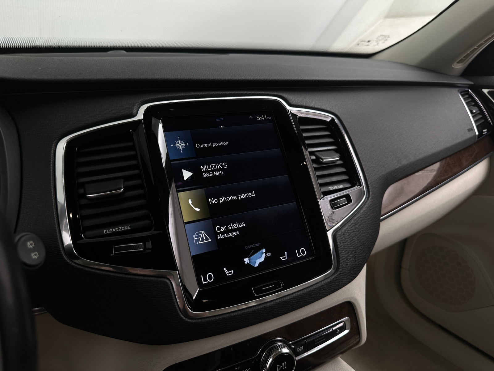 Thumbnail: 2016 Volvo XC90 - 3