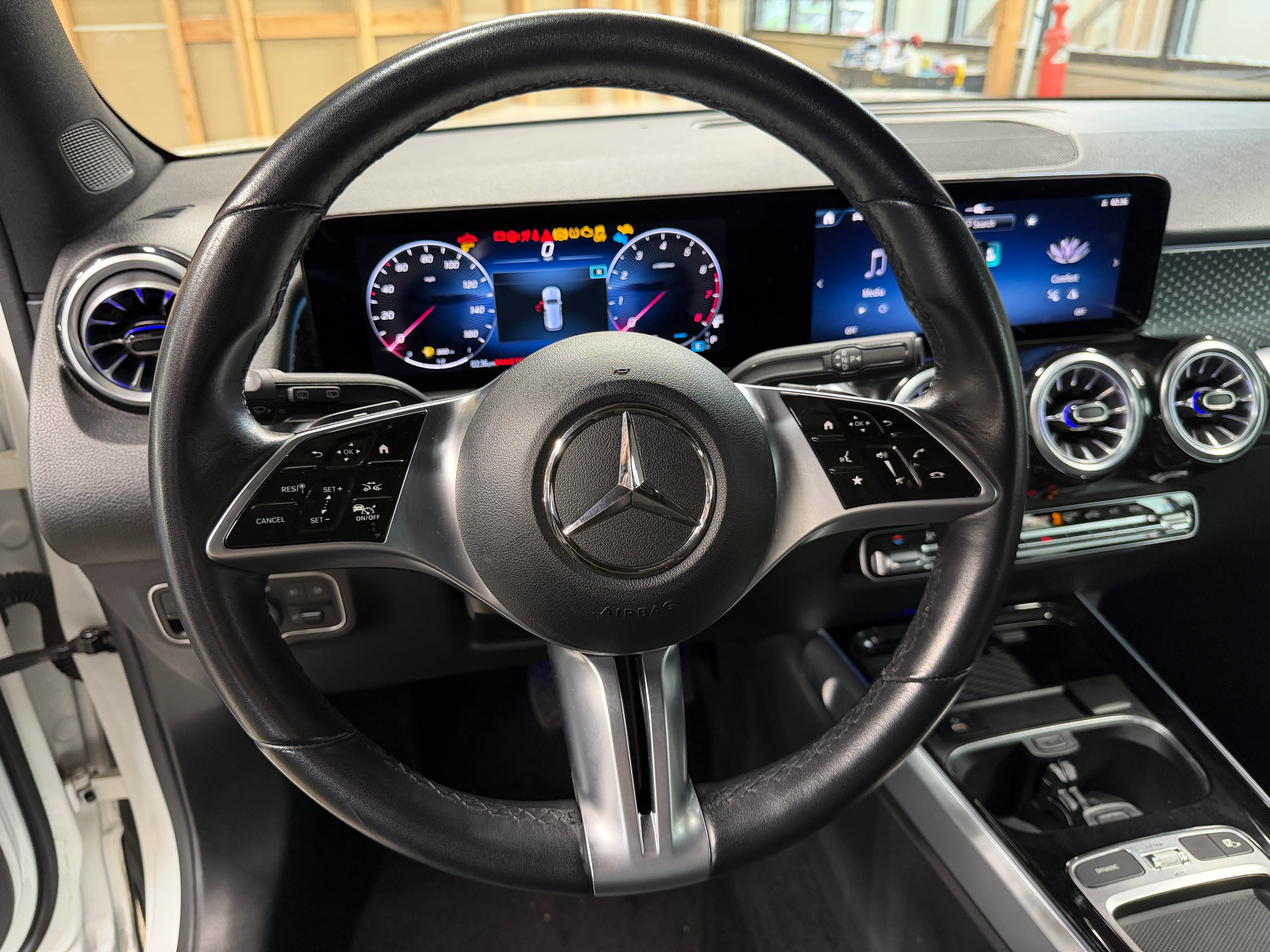 2025 Mercedes-Benz GLB