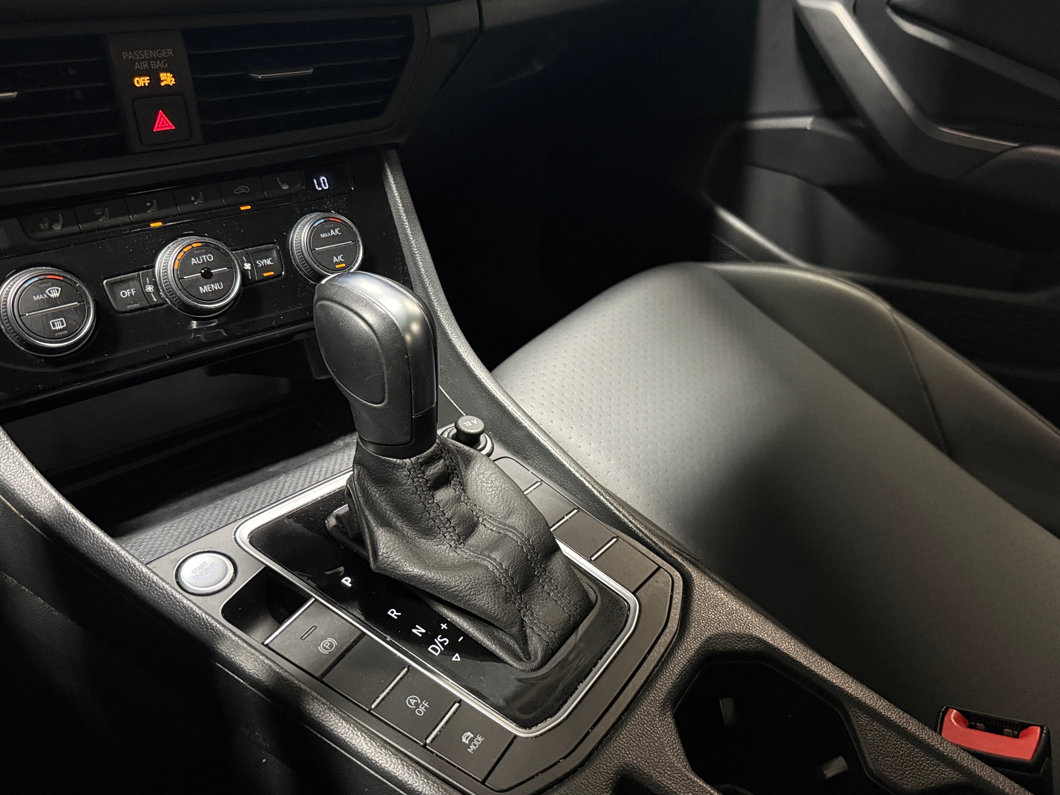 2020 Volkswagen Jetta SEL - Photo 6