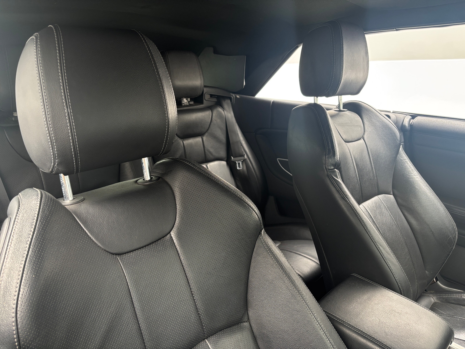 Thumbnail: 2017 Land Rover Range Rover Evoque - 2