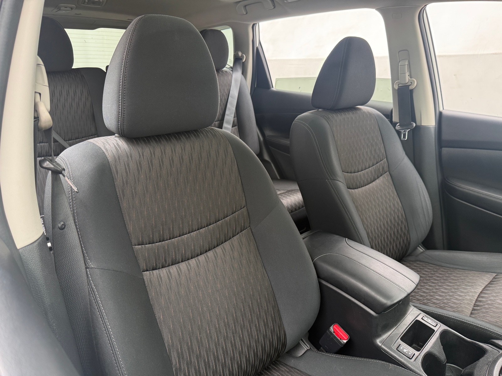 Thumbnail: 2017 Nissan Rogue - 2
