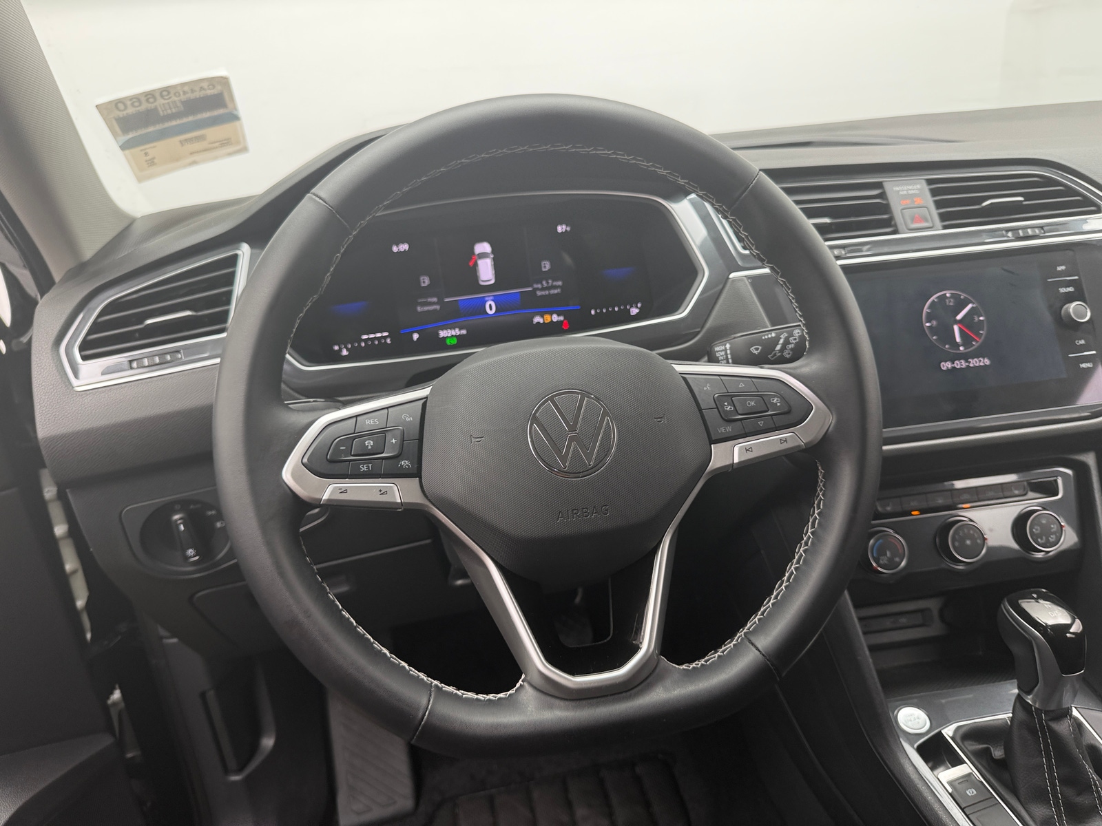 Thumbnail: 2024 Volkswagen Tiguan - 5