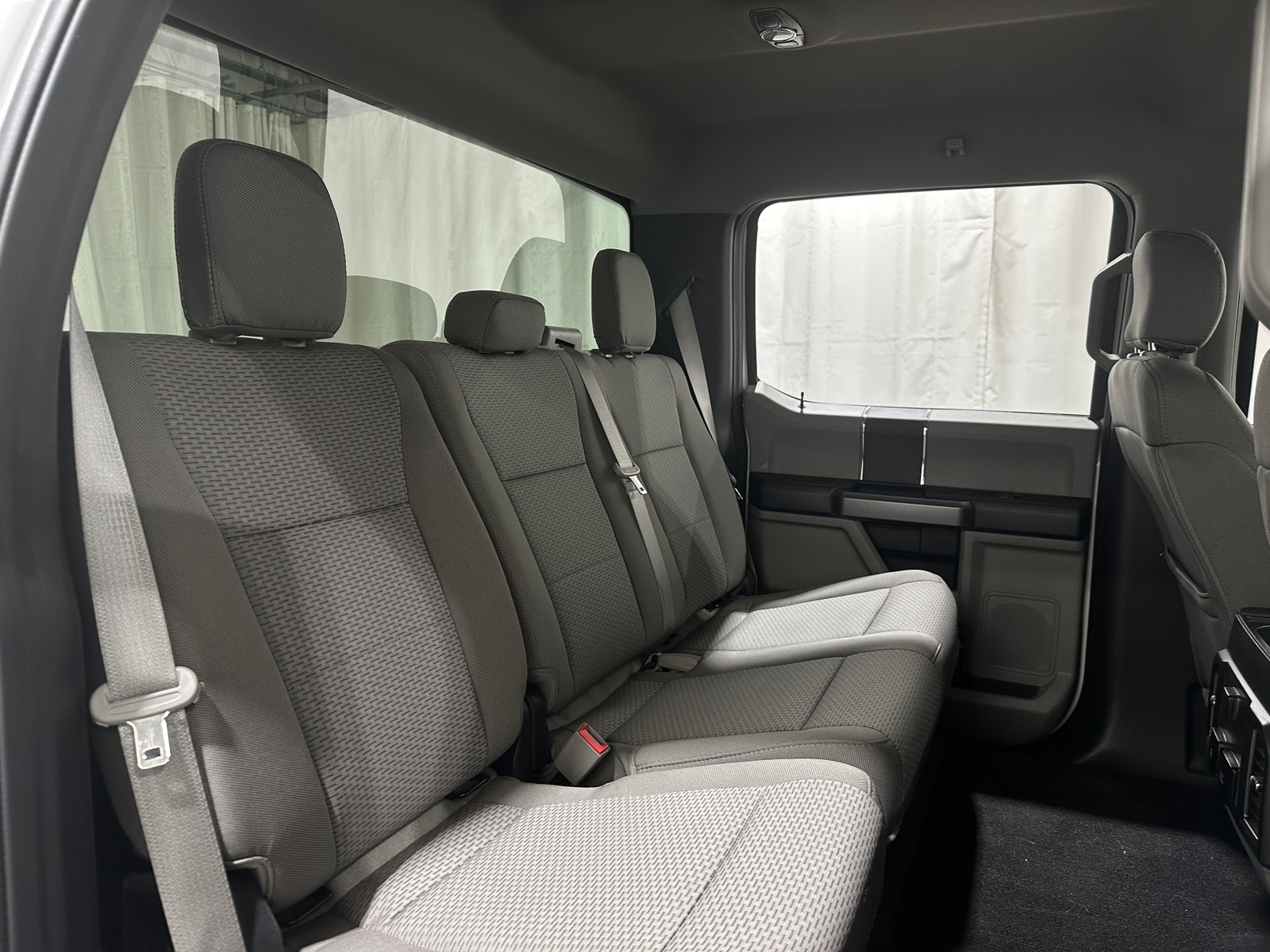 Thumbnail: 2019 Ford Econoline - 6