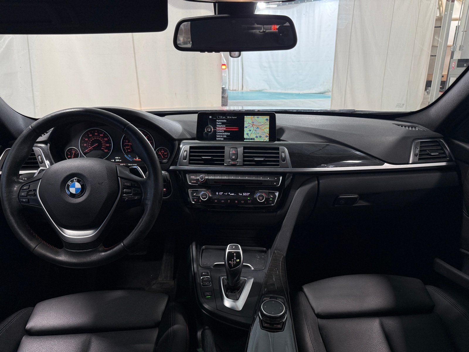 Thumbnail: 2016 BMW 3 Series - 2