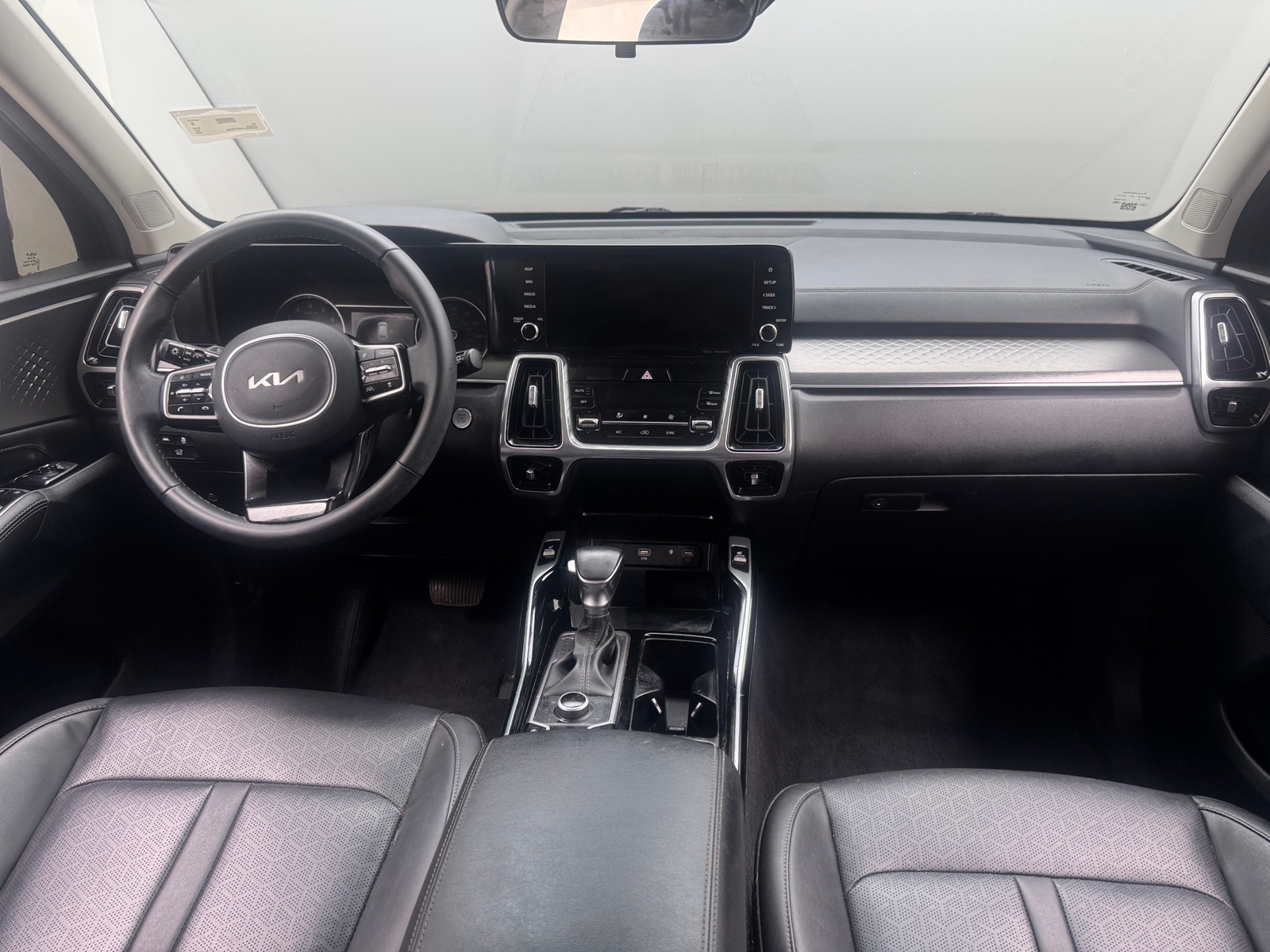 Thumbnail: 2022 Kia Sorento - 2