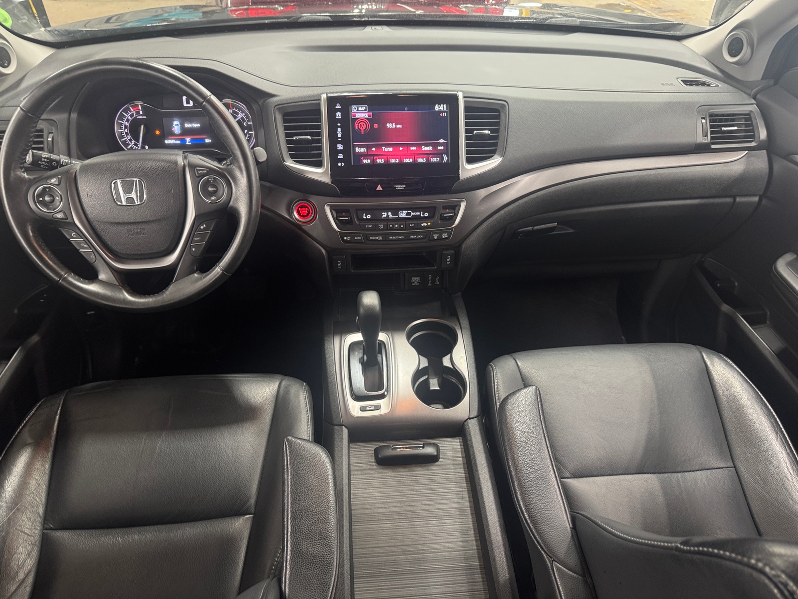 Thumbnail: 2017 Honda Pilot - 2