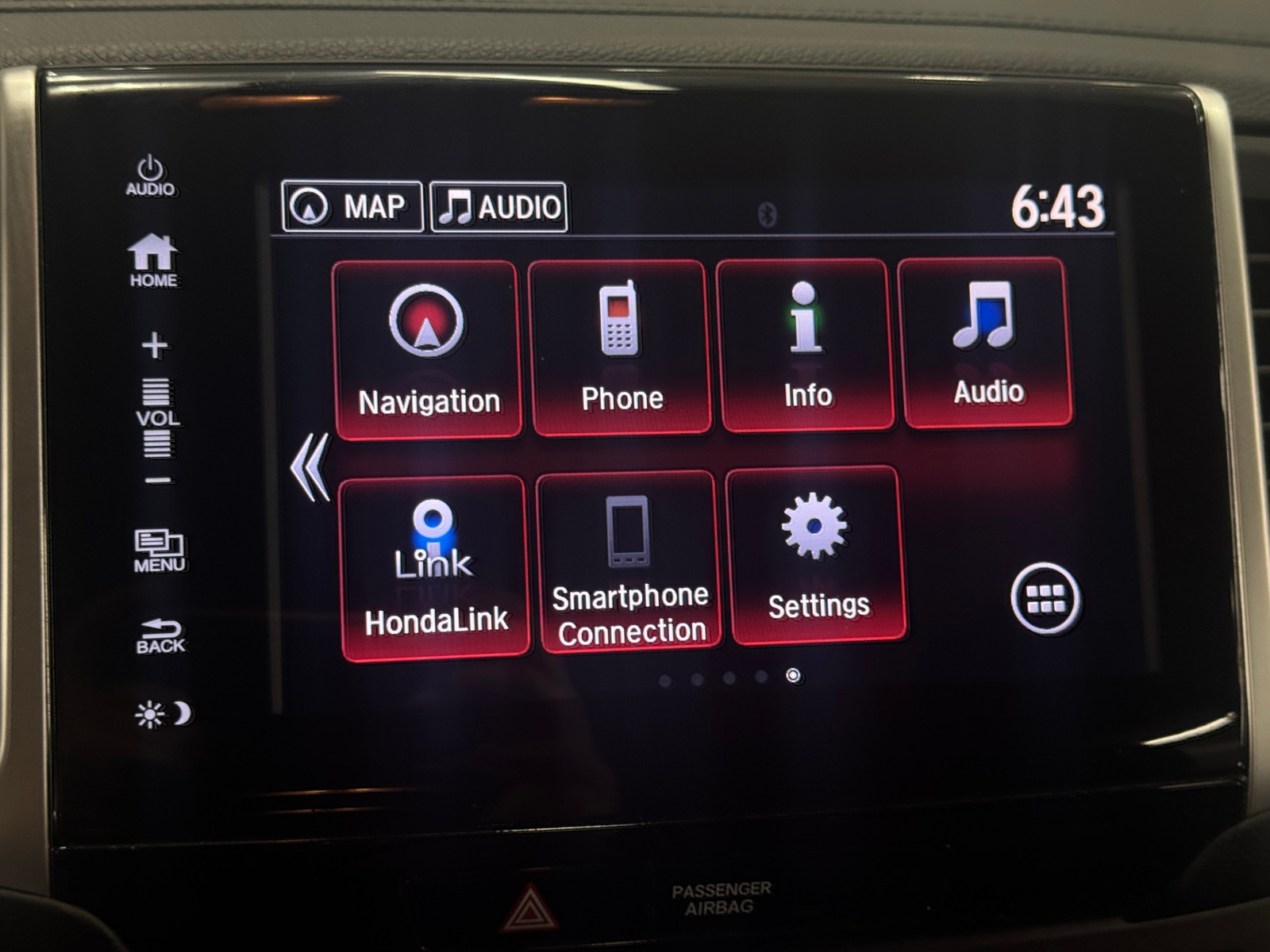 Thumbnail: 2017 Honda Pilot - 3