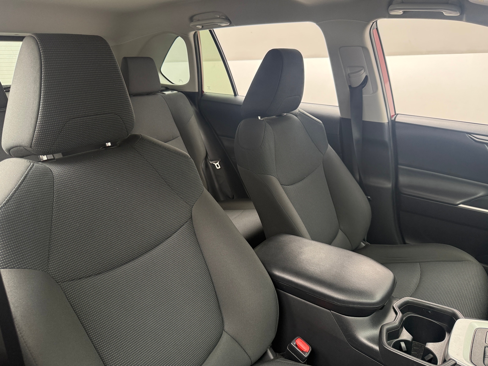 Thumbnail: 2020 Toyota RAV4 - 2