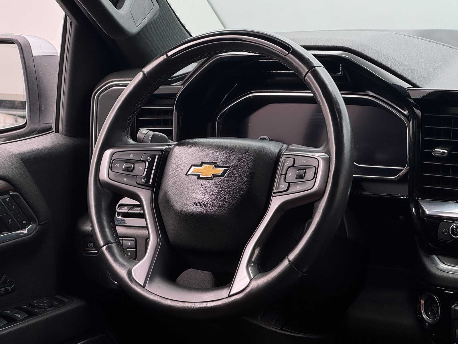 Thumbnail: 2024 Chevrolet Silverado 1500 - 4