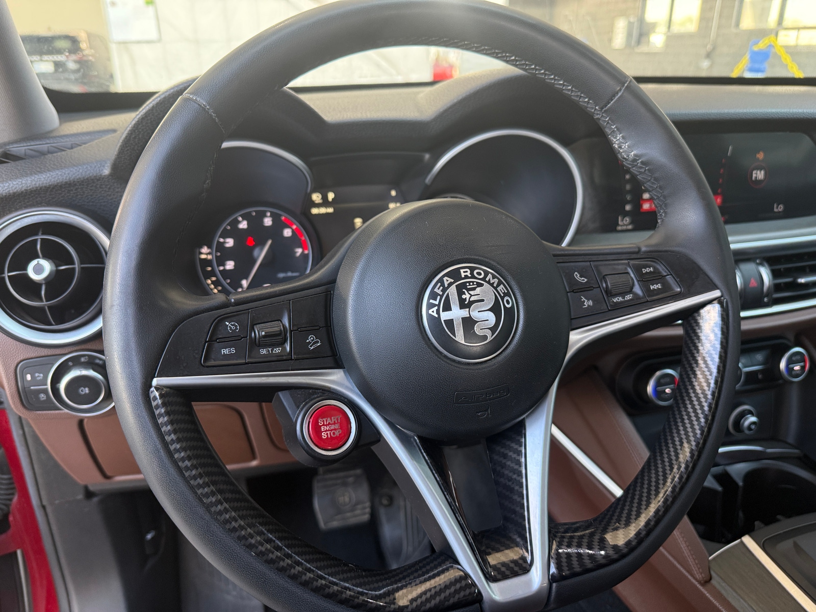 Thumbnail: 2019 Alfa Romeo Stelvio - 4