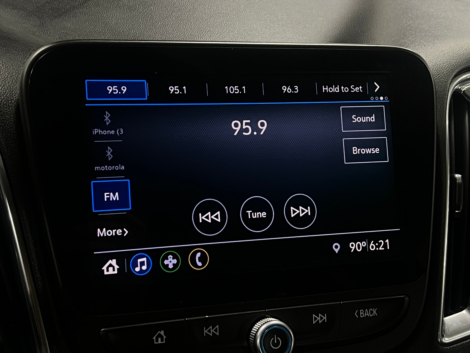 Thumbnail: 2019 Chevrolet Malibu - 4