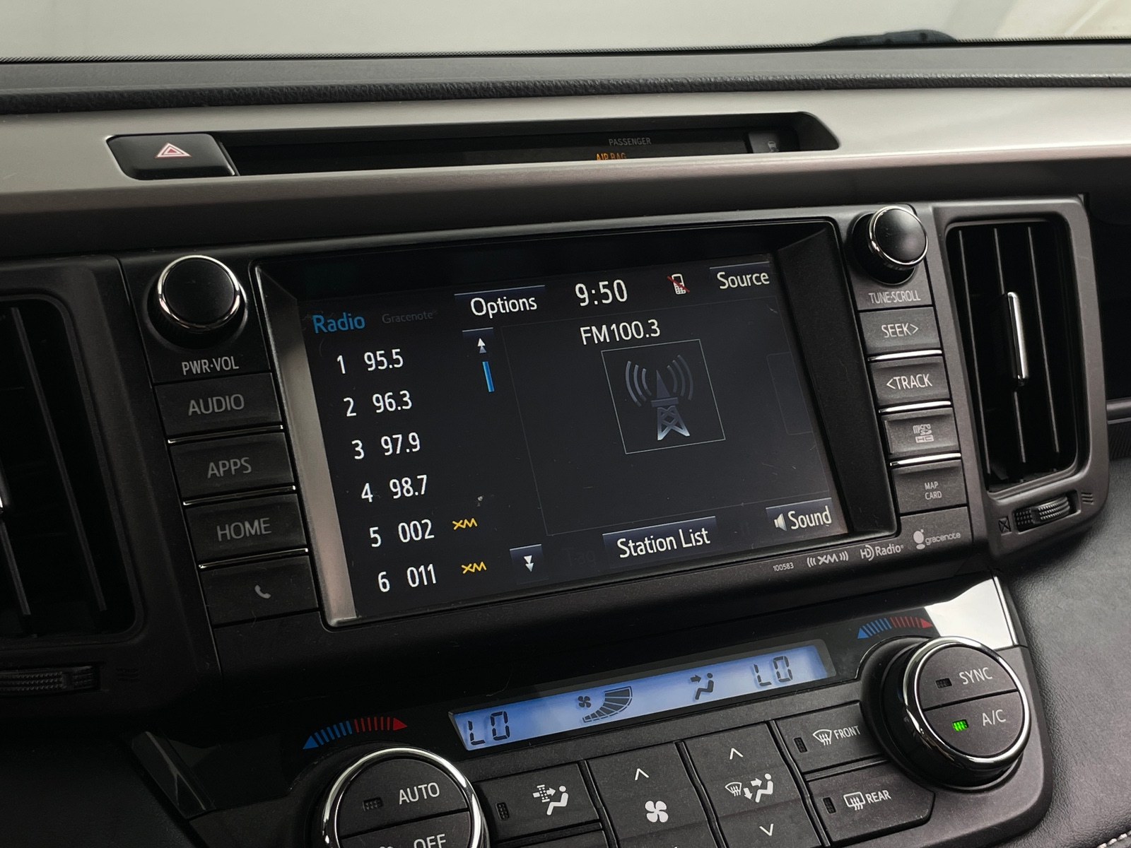Thumbnail: 2016 Toyota RAV4 - 4