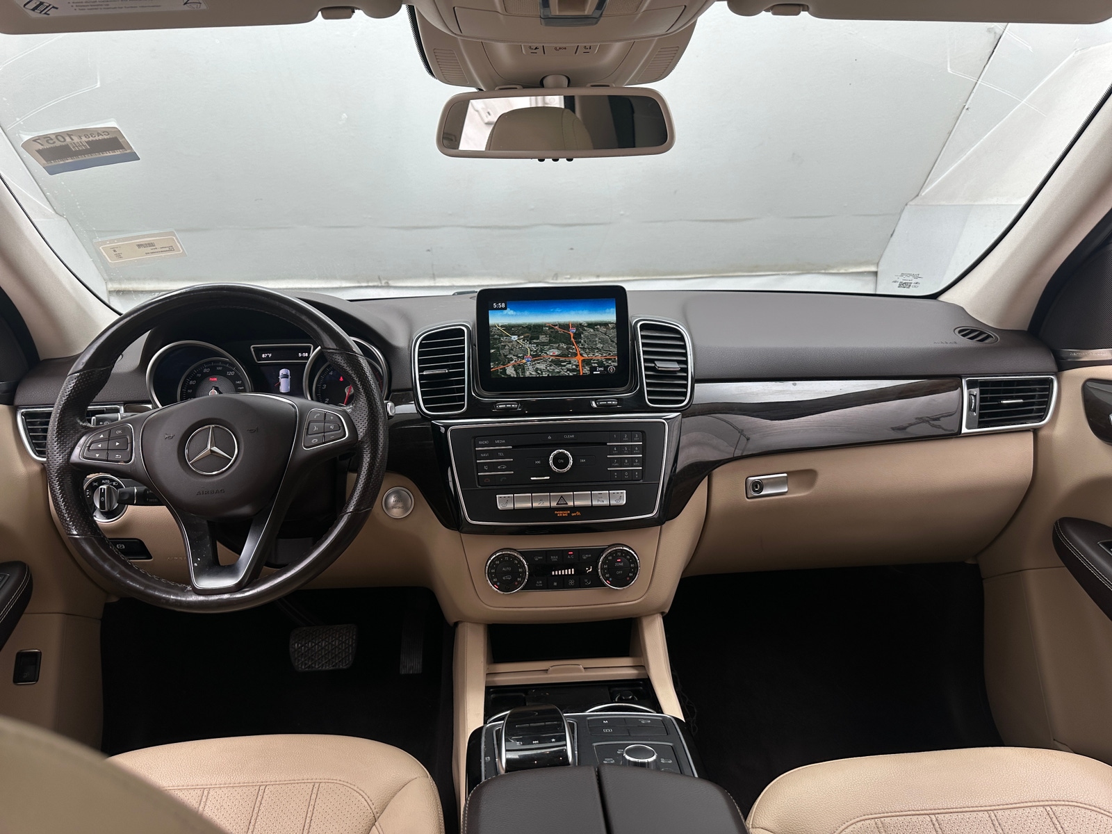 Thumbnail: 2017 Mercedes-Benz GLE - 2