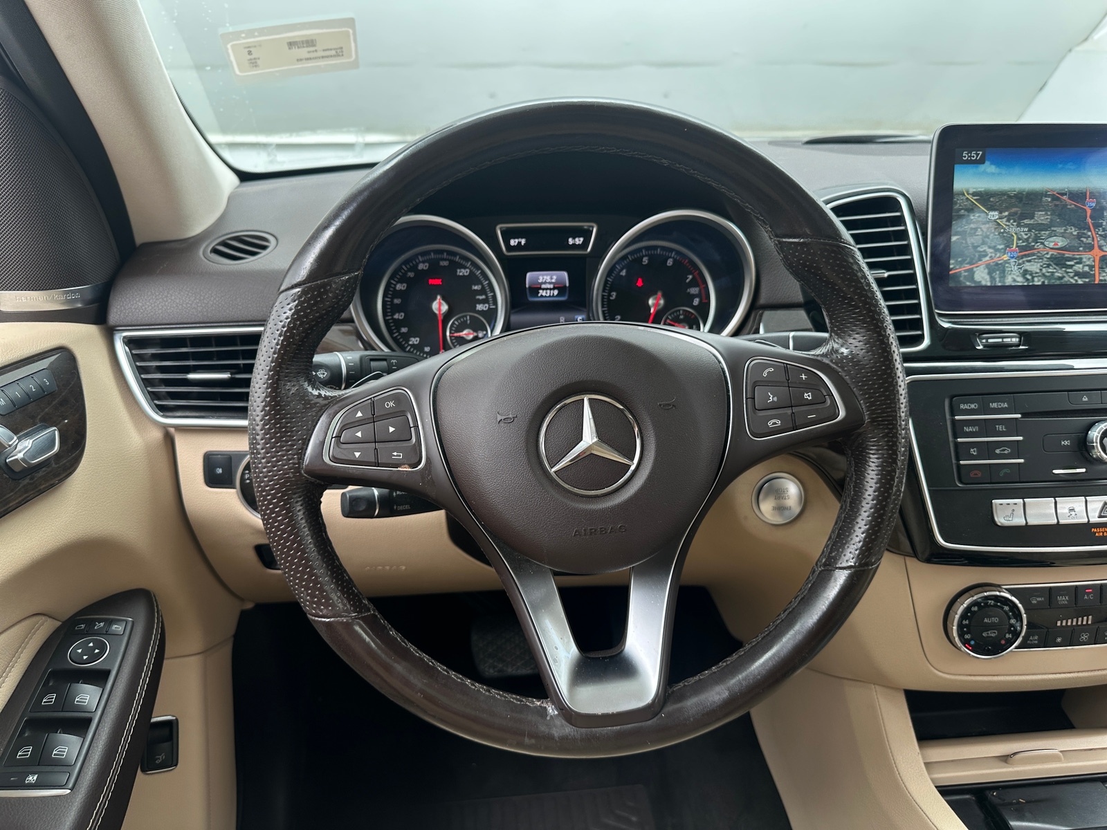 Thumbnail: 2017 Mercedes-Benz GLE - 4