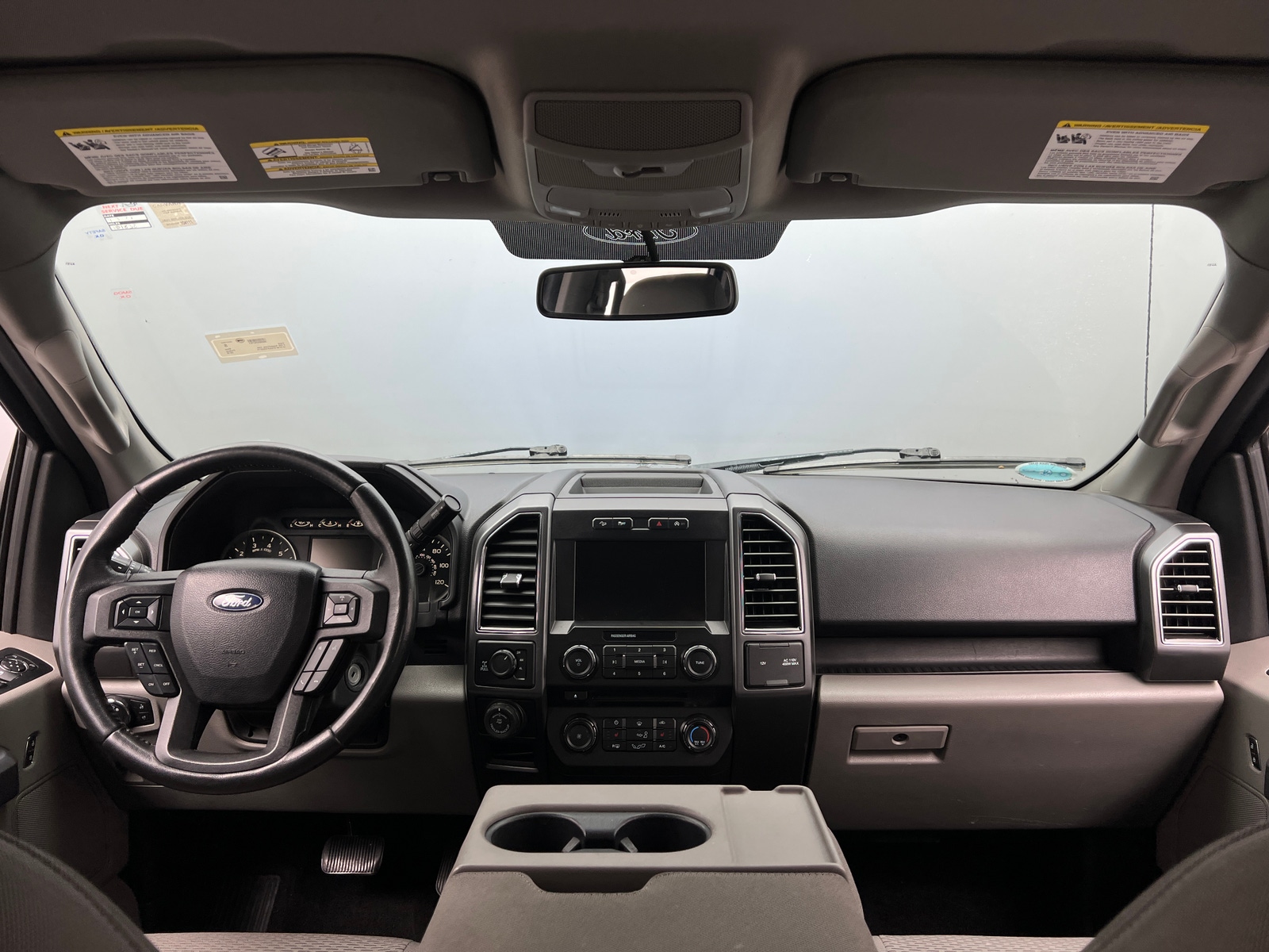 Thumbnail: 2018 Ford Econoline - 3