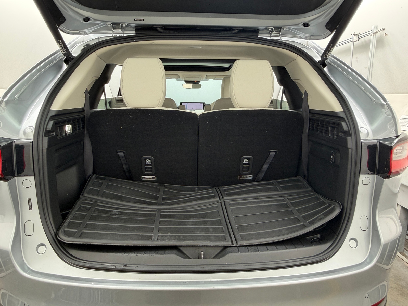 Thumbnail: 2024 Mazda CX-90 - 6