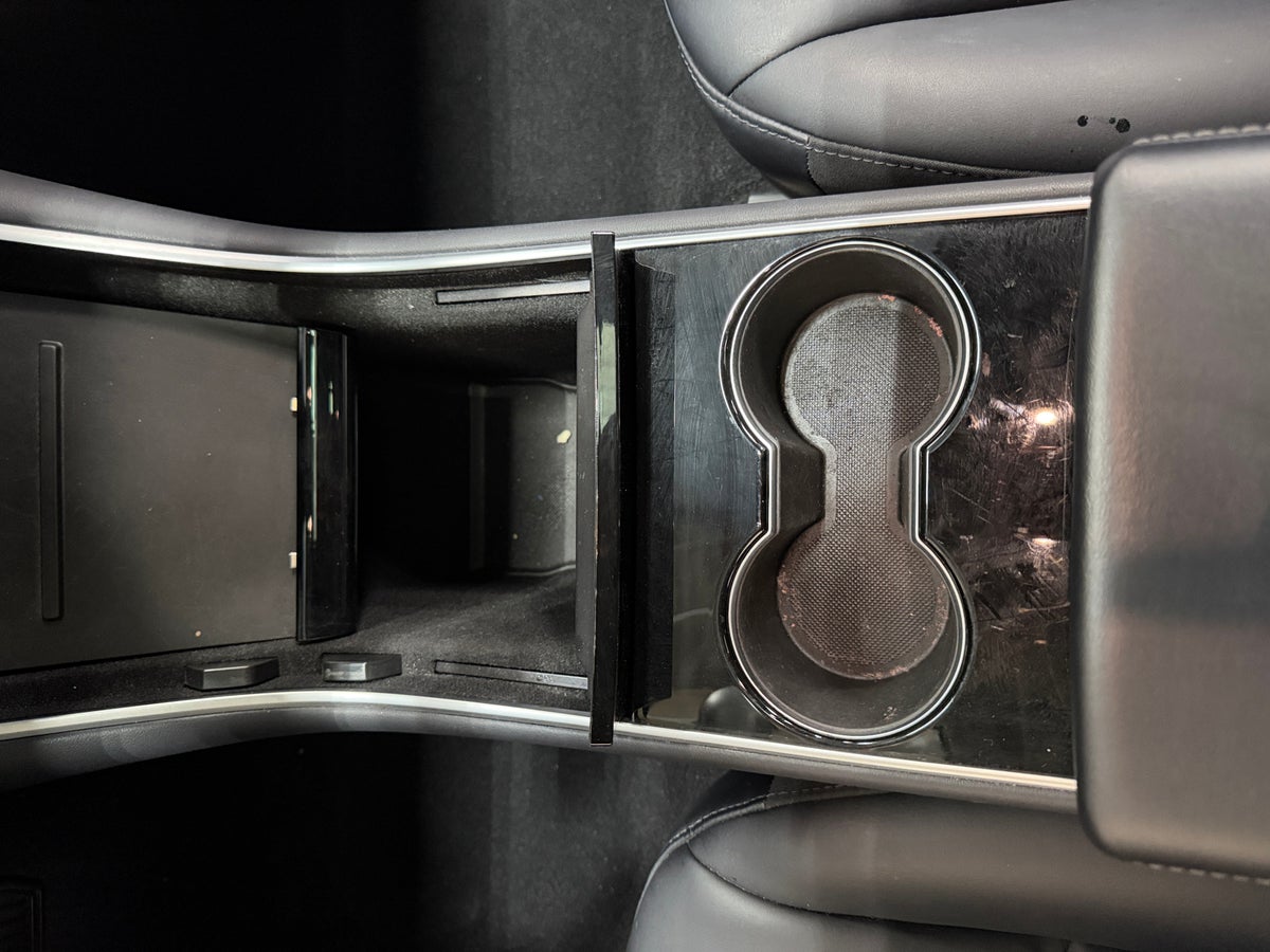 2018 Tesla Model 3 Long Range Rear-Wheel Drive in Midnight Silver Metallic — photo 2