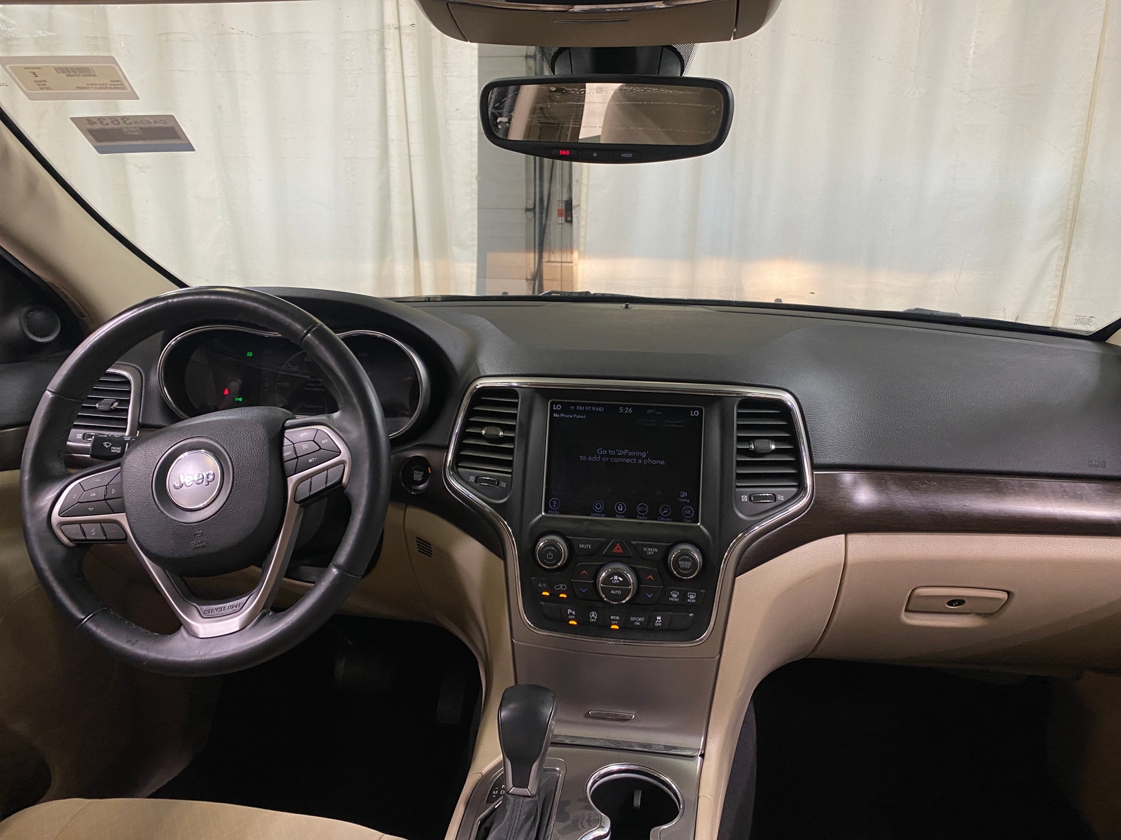 Thumbnail: 2018 Jeep Grand Cherokee - 3