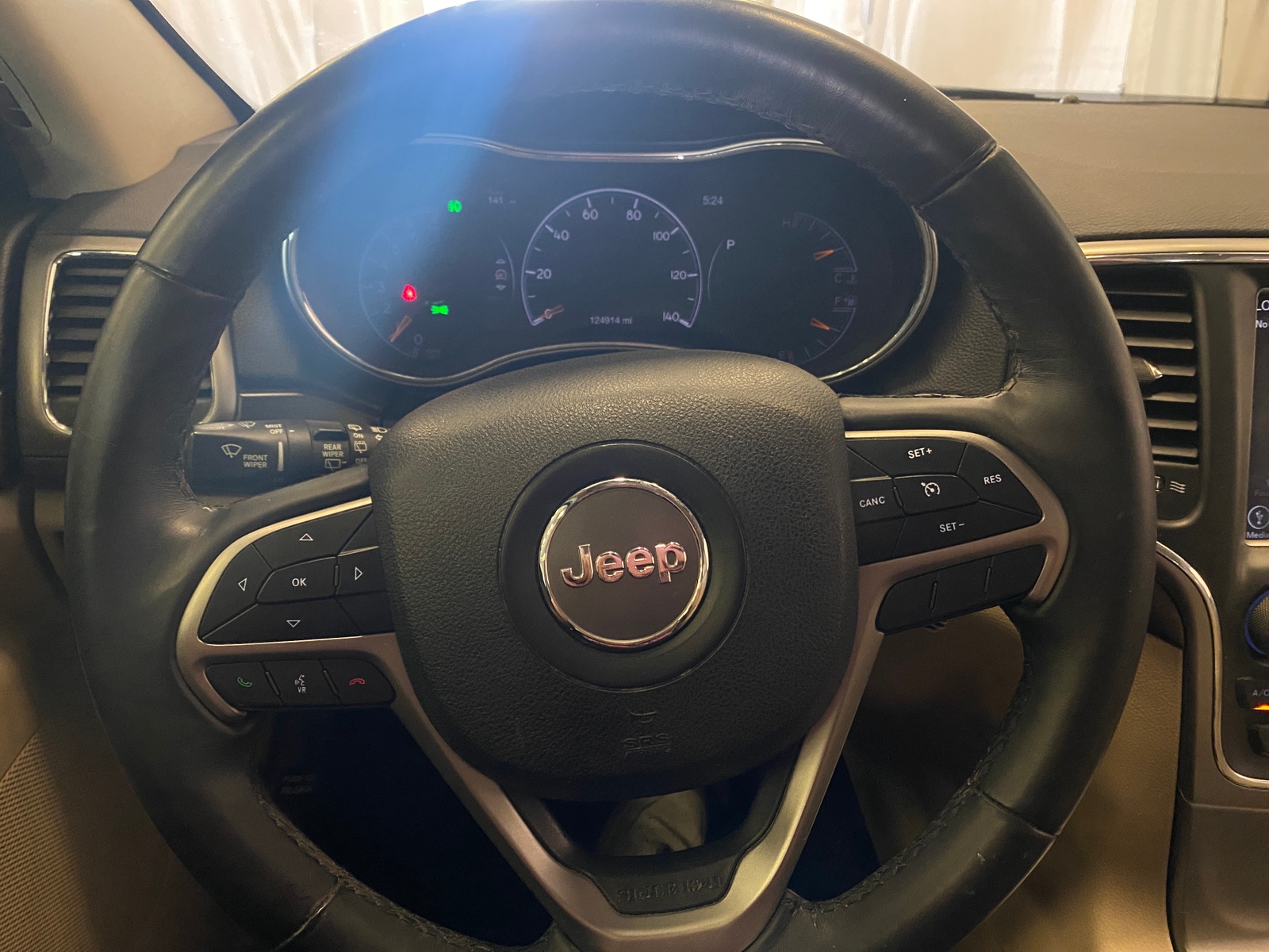 Thumbnail: 2018 Jeep Grand Cherokee - 5