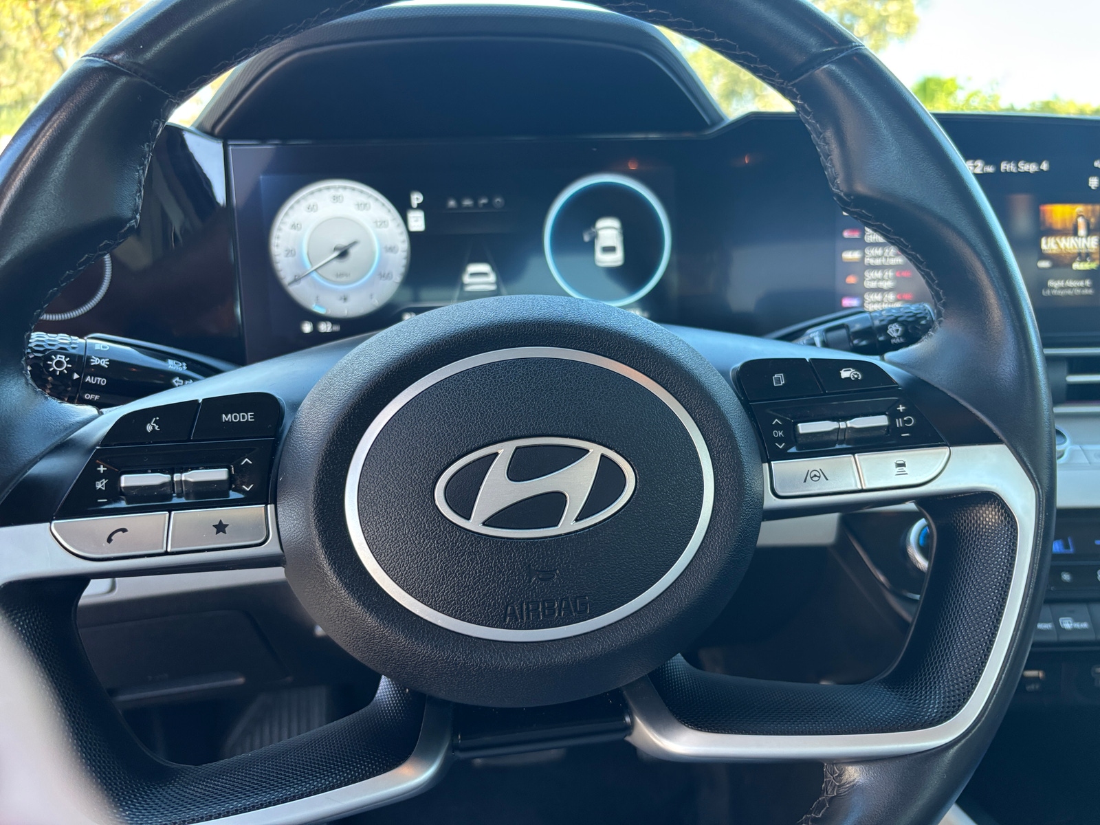 Thumbnail: 2025 Hyundai Elantra - 4