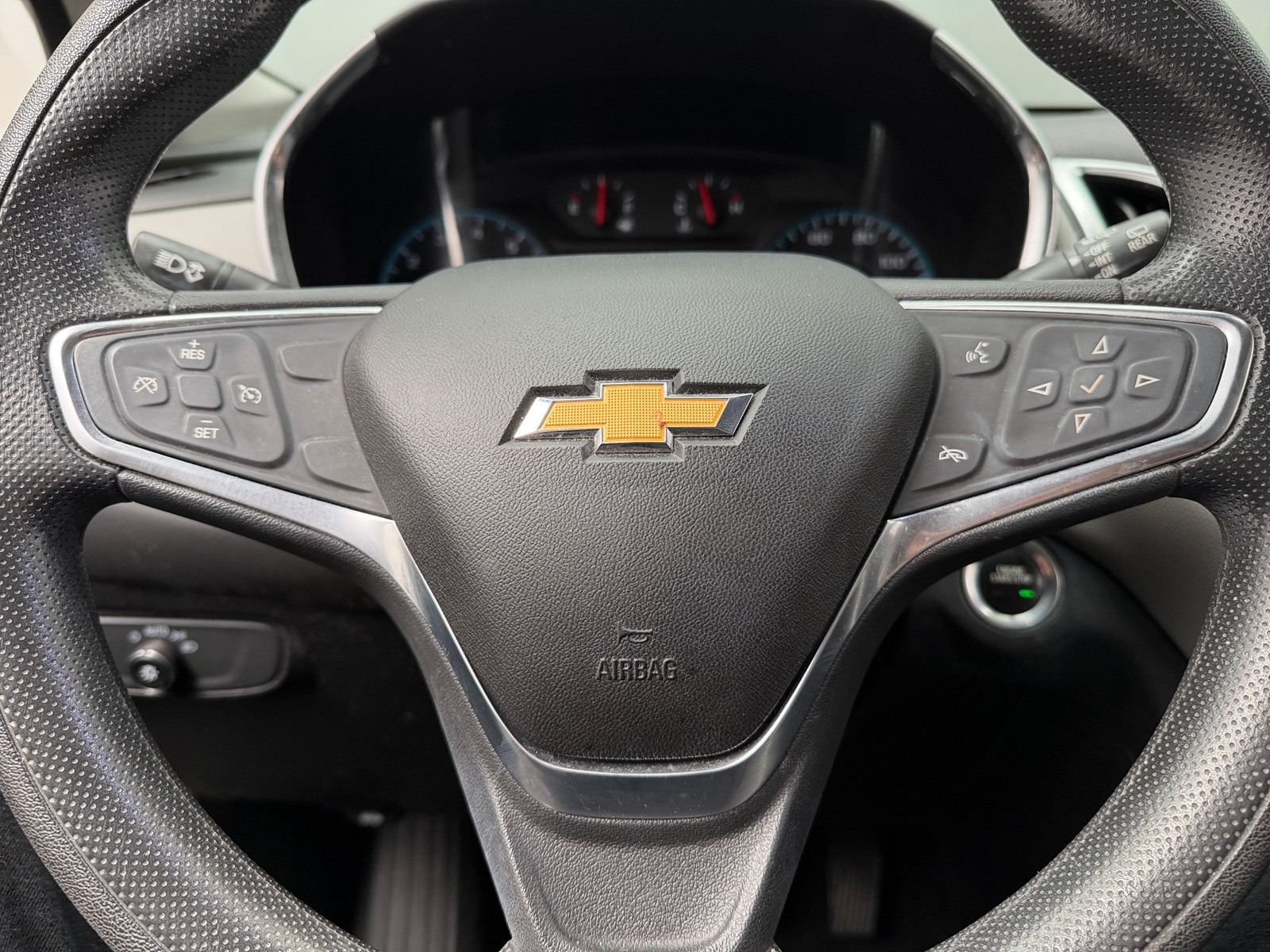 Thumbnail: 2019 Chevrolet Equinox - 5