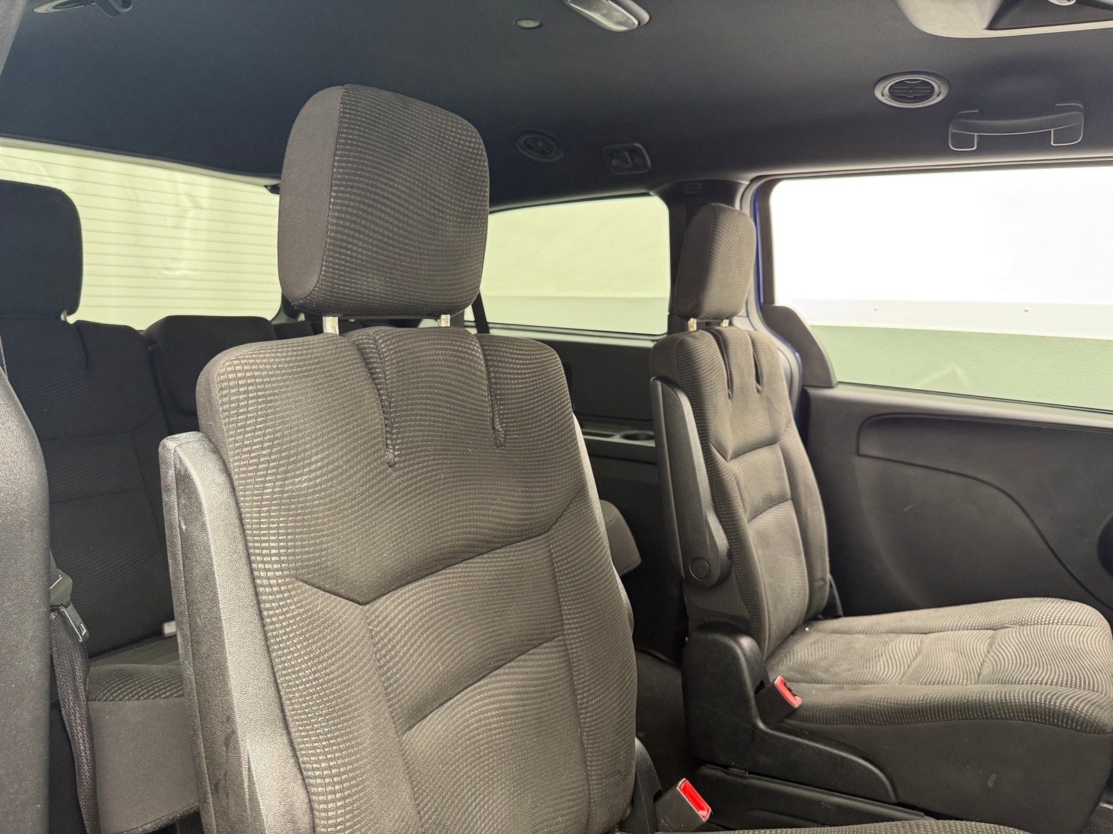 Thumbnail: 2020 Dodge Grand Caravan - 6