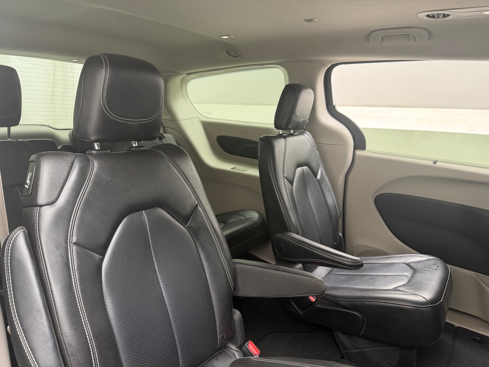 Thumbnail: 2024 Chrysler Pacifica - 5