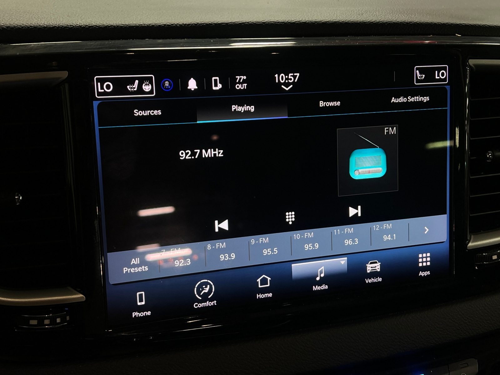 Thumbnail: 2024 Chrysler Pacifica - 3