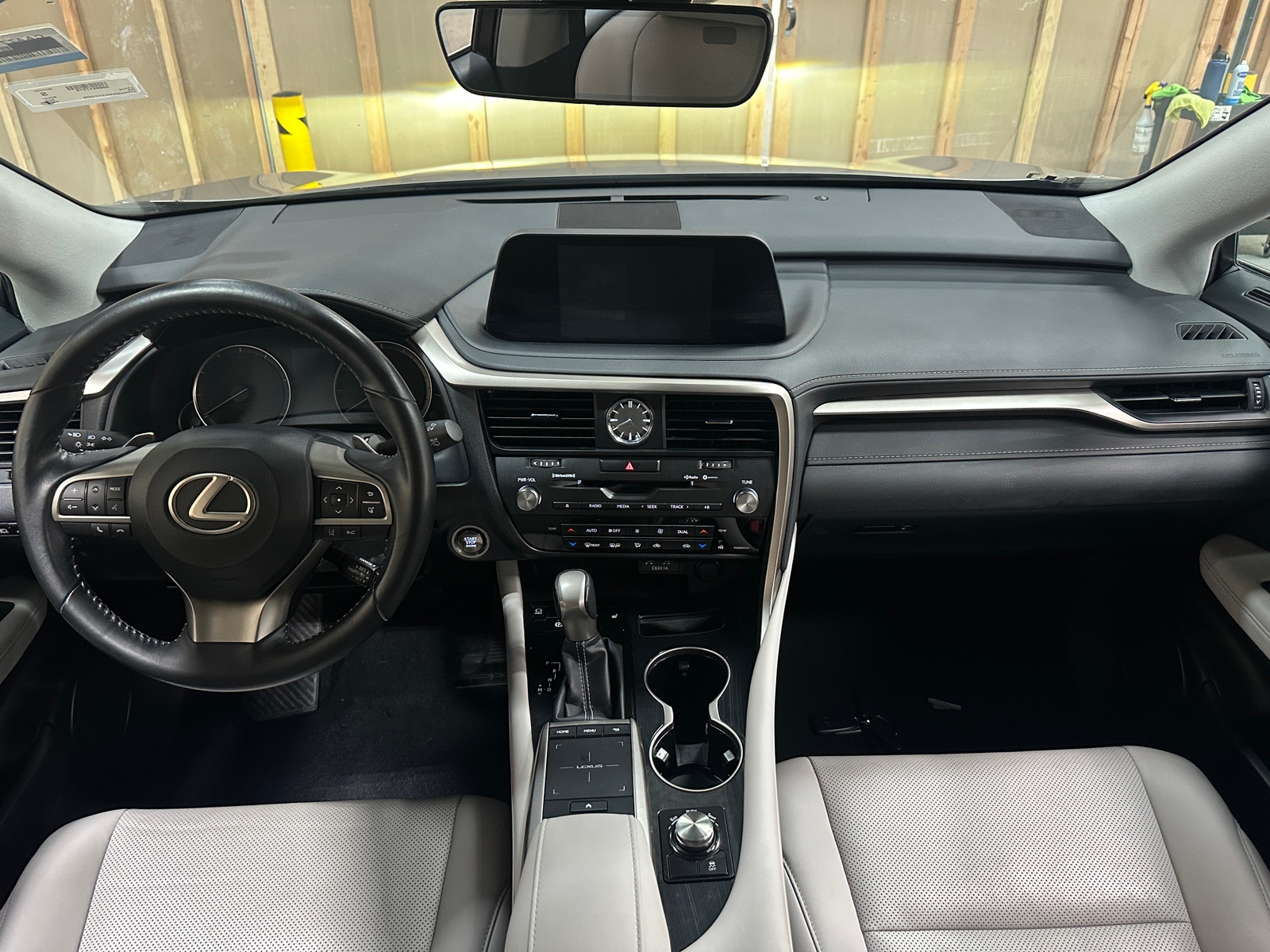 Thumbnail: 2020 Lexus RX - 3