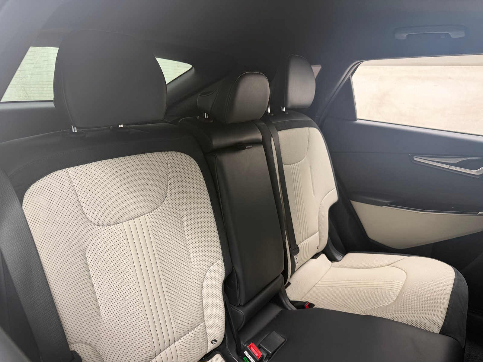 Thumbnail: 2023 Kia EV6 - 5