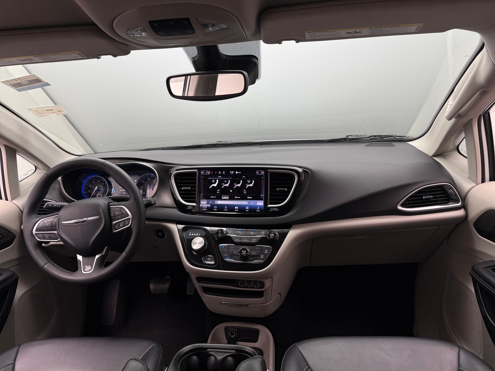 Thumbnail: 2024 Chrysler Pacifica - 2