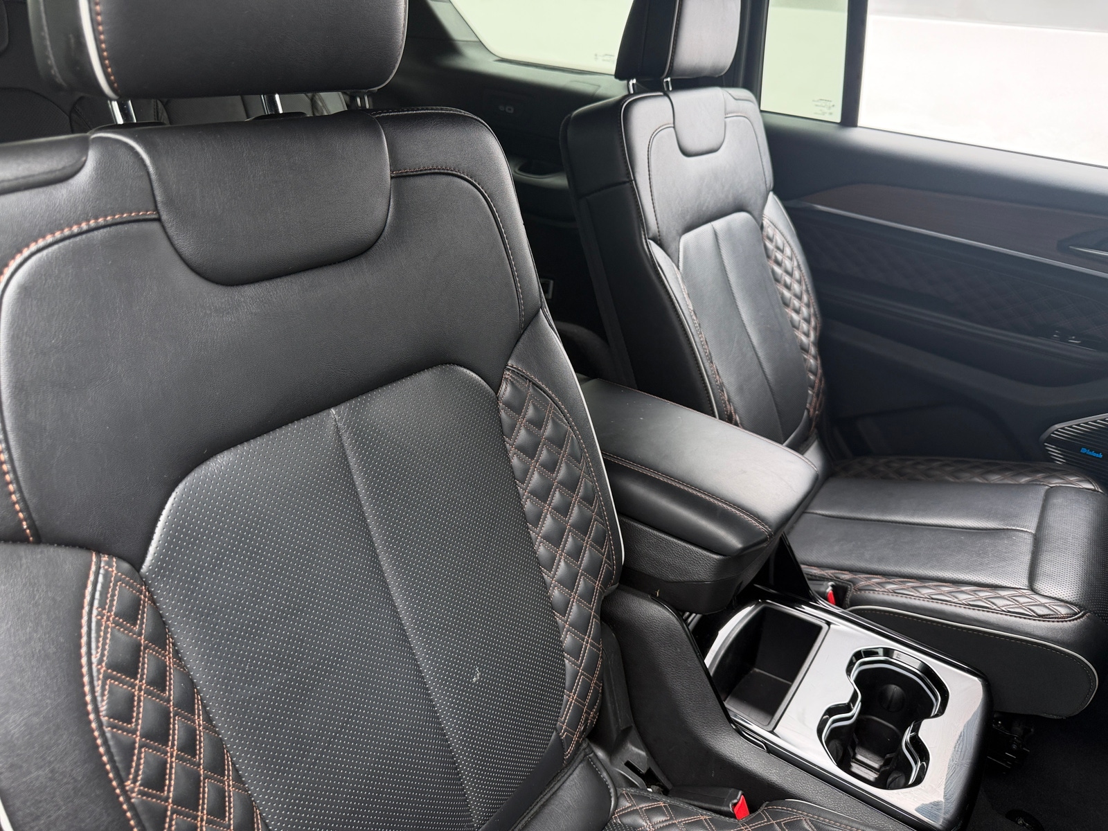 Thumbnail: 2023 Jeep Grand Cherokee L - 5