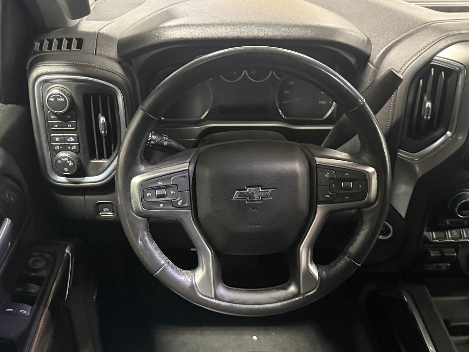 Thumbnail: 2021 Chevrolet Silverado 1500 - 5
