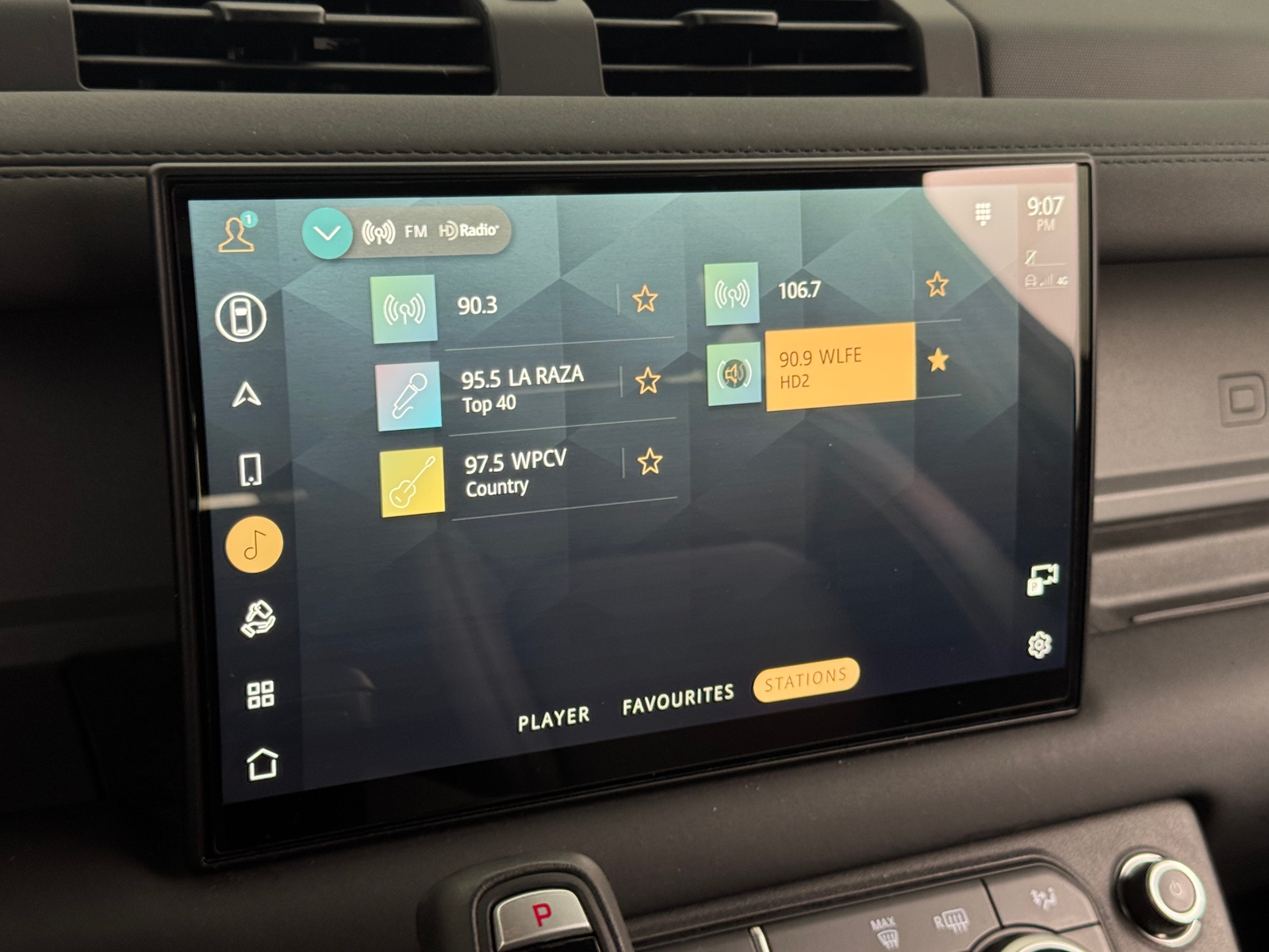 Thumbnail: 2025 Land Rover Defender - 3